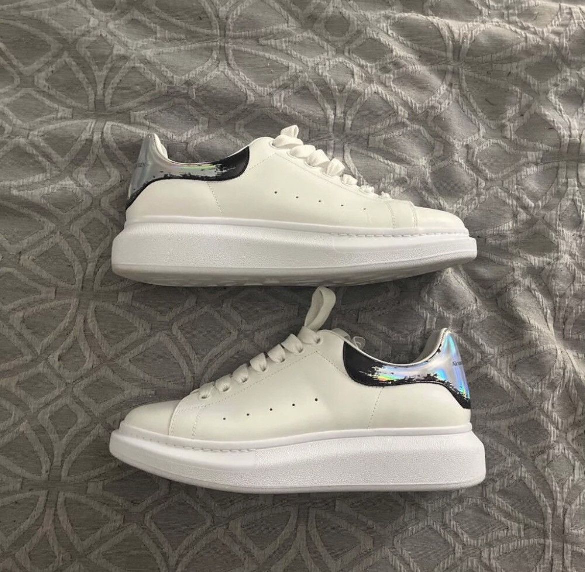 Alexander McQueen Alexander McQueen white silver shoes Size US 10.5 / EU 43-44 - 2 Thumbnail