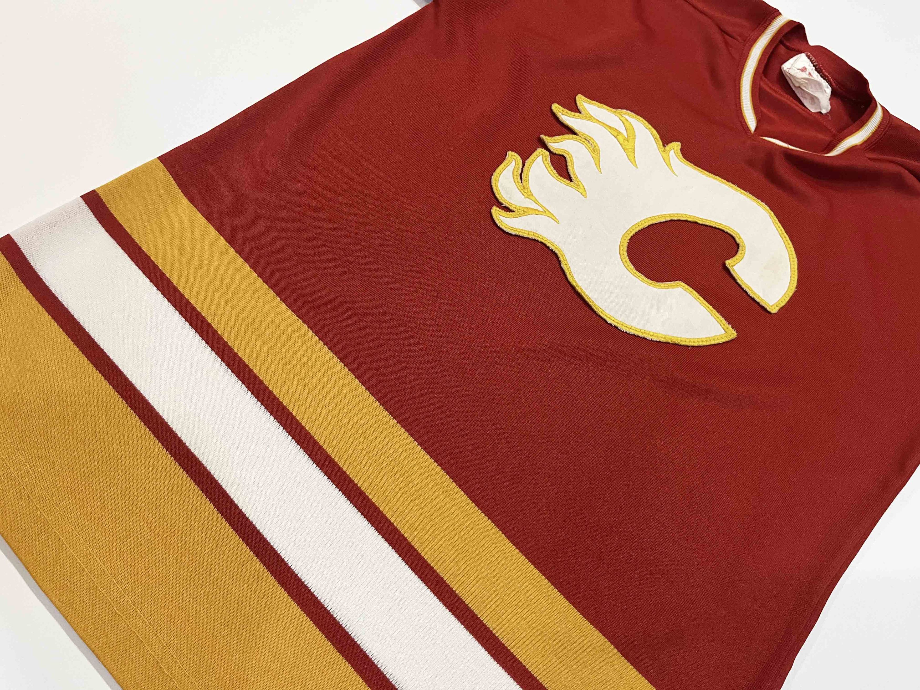 NHL × Vintage Vintage Sandow Calgary Flames NHL Hockey Jersey Size US S / EU 44-46 / 1 - 4 Thumbnail