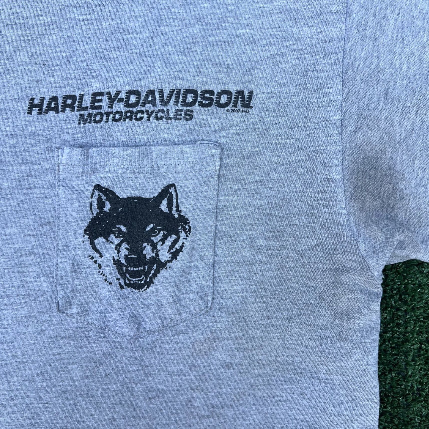 Harley Davidson VINTAGE Harley-Davidson T-Shirt Mens L Gray Pocket Wolf Las Vegas Biker Y2K Shirt Mens Gray Harley-Davidson T-Shirt Pocket Wolf Size US L / EU 52-54 / 3 - 3 Thumbnail