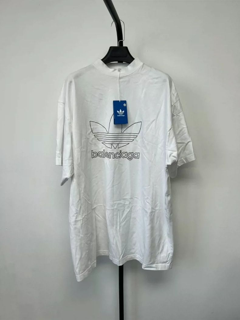 Balenciaga Balenciaga Adidas Collaboration Letter Logo Printed Round Size US S / EU 44-46 / 1 - 1 Thumbnail