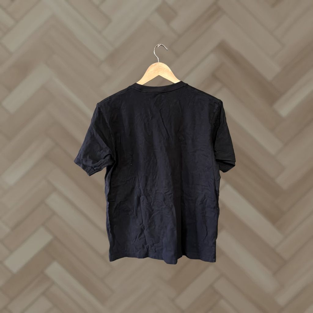 Uniqlo Uniqlo T-Shirt Black Cotton Short Sleeve Graphic Tee Unisex Adults M Dotonbori Osaka City Pattern Size US 31 - 1 Thumbnail