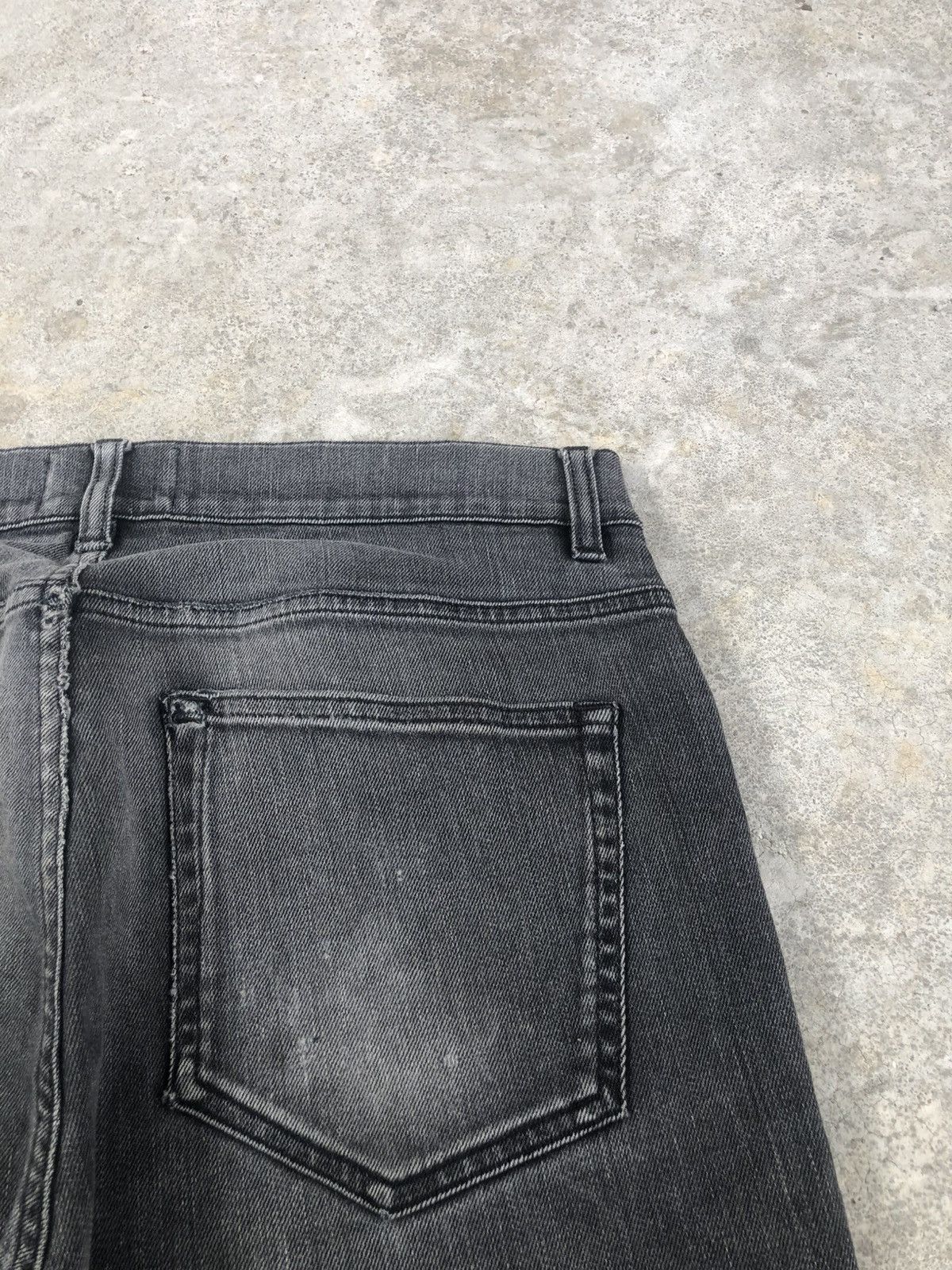 Acne Studios Acne Studios Jeans Distressee Jeans Size US 31 - 16 Thumbnail