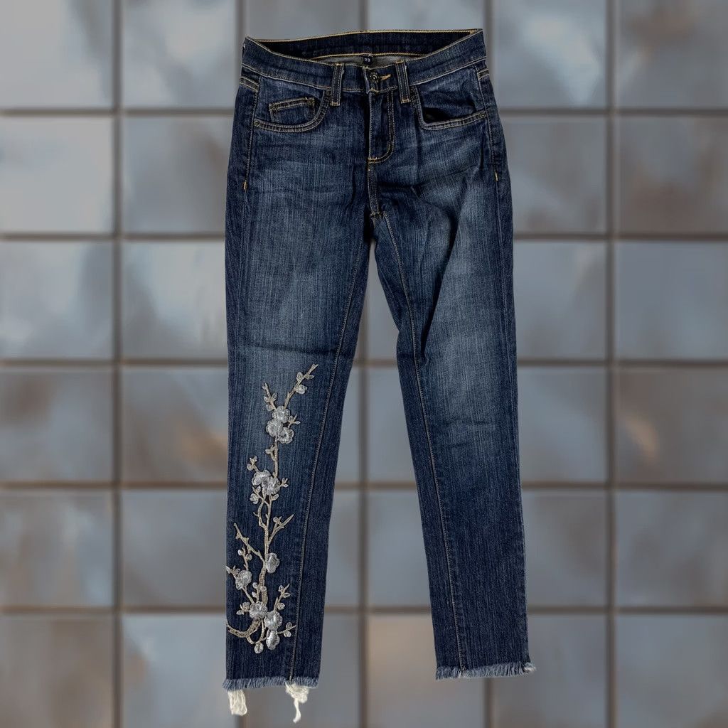 Vintage CARMAR BLUE Skinny Jeans size 23 ANKLE CUT OFF 26X26 Floral Embroidered Size 40" / US 18 - 1 Thumbnail