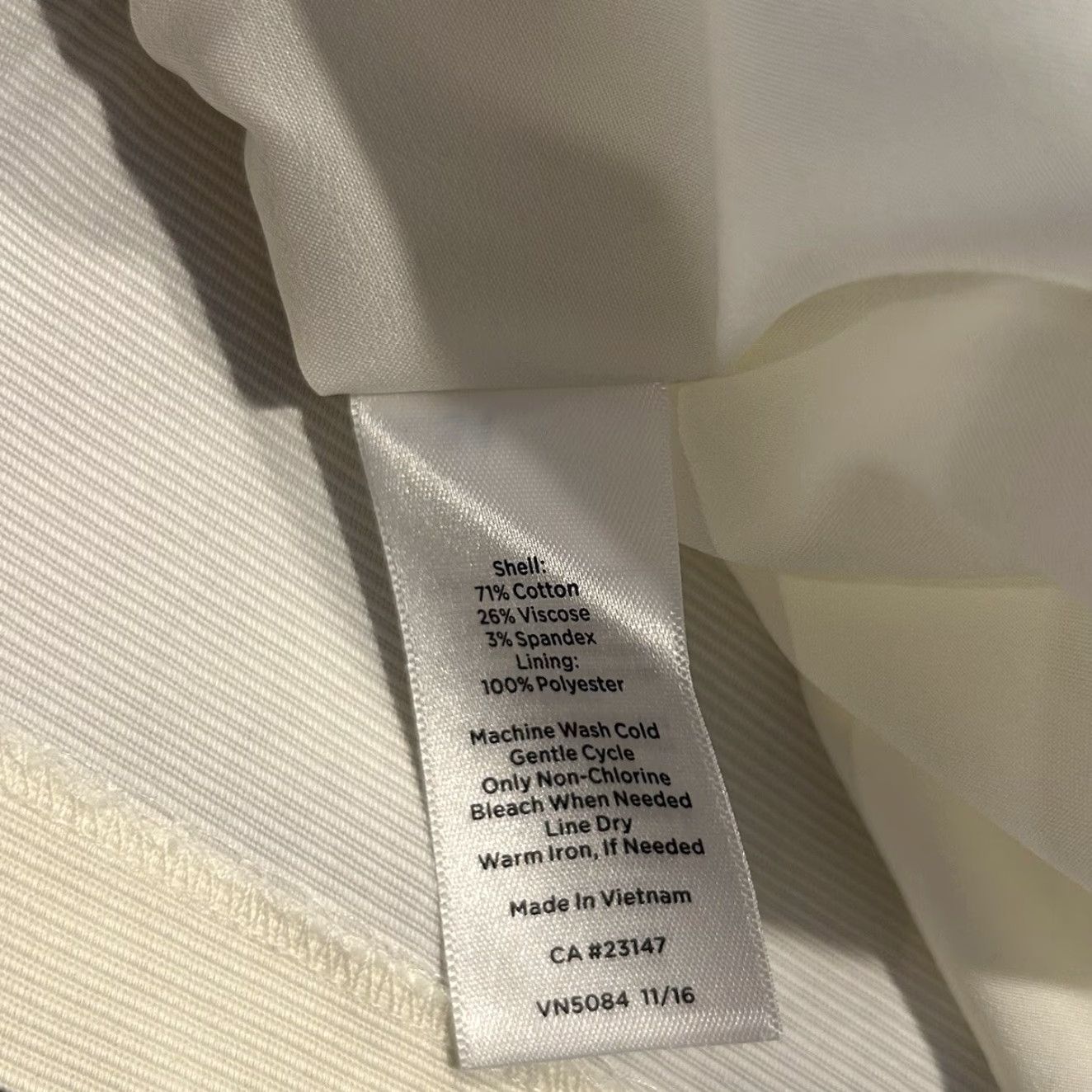 Talbots Talbots Floral Pleated A-Line Knee Length Skirt Size 10 Pink White Green Multicolor Linen? (note: no new info) Size 32" / US 10 / IT 46 - 7 Thumbnail