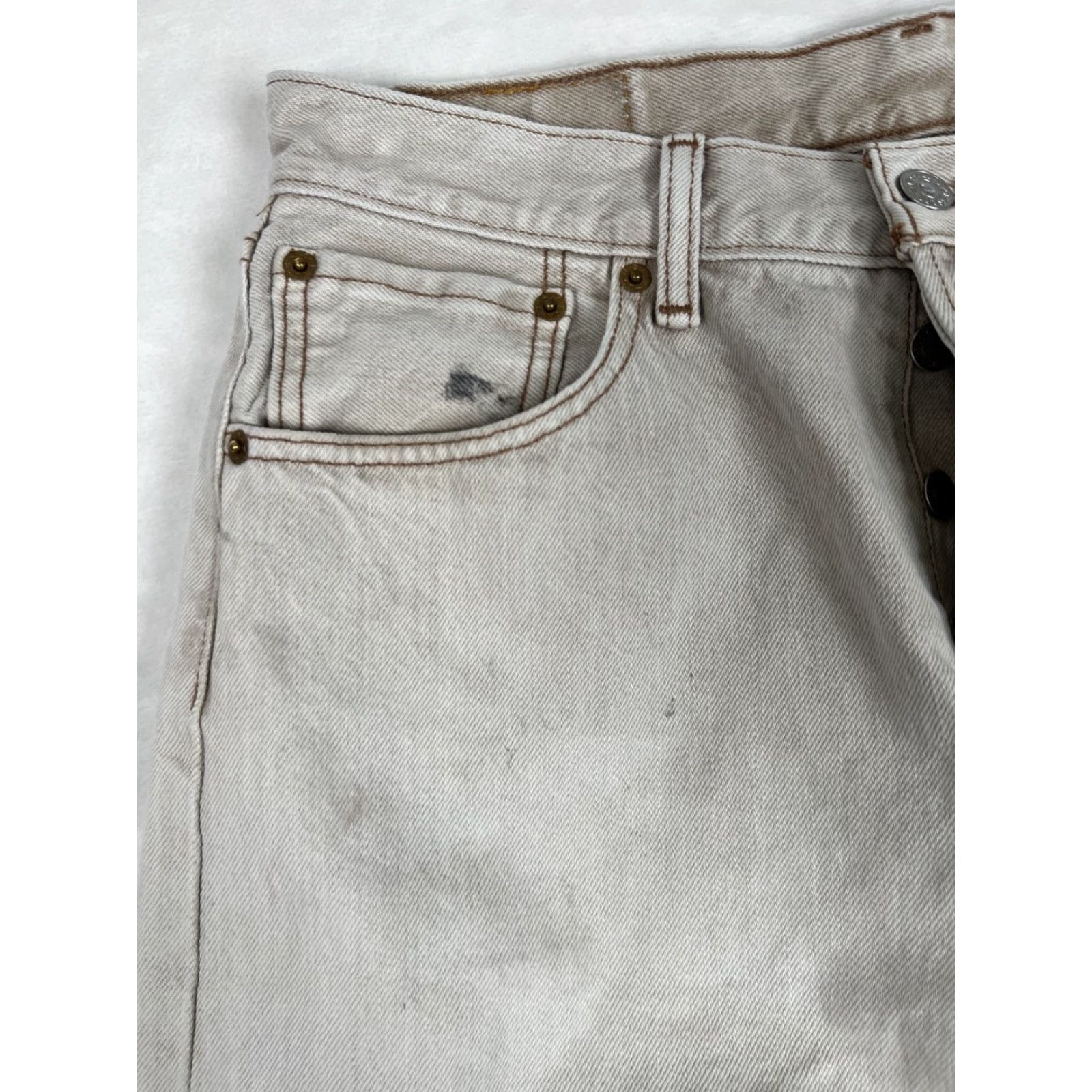 Levi's VINTAGE Levi’s 501 Jeans Denim Brown Beige 30x27 Mens Regular 5-Pocket Distressed Stained Medium Wash USA Mexico 90s Grunge Pattern Vintage Size US 30 / EU 46 - 3 Thumbnail
