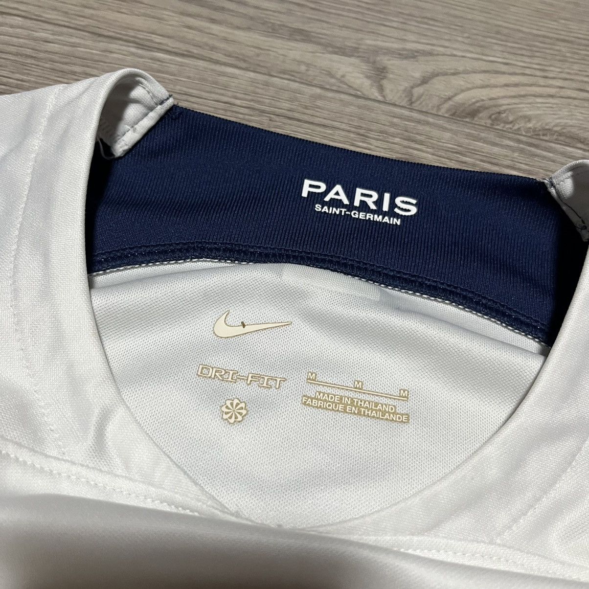 Nike Paris Saint Garment Mbappe #7 Nike Jersey Size US M / EU 48-50 / 2 - 8 Thumbnail