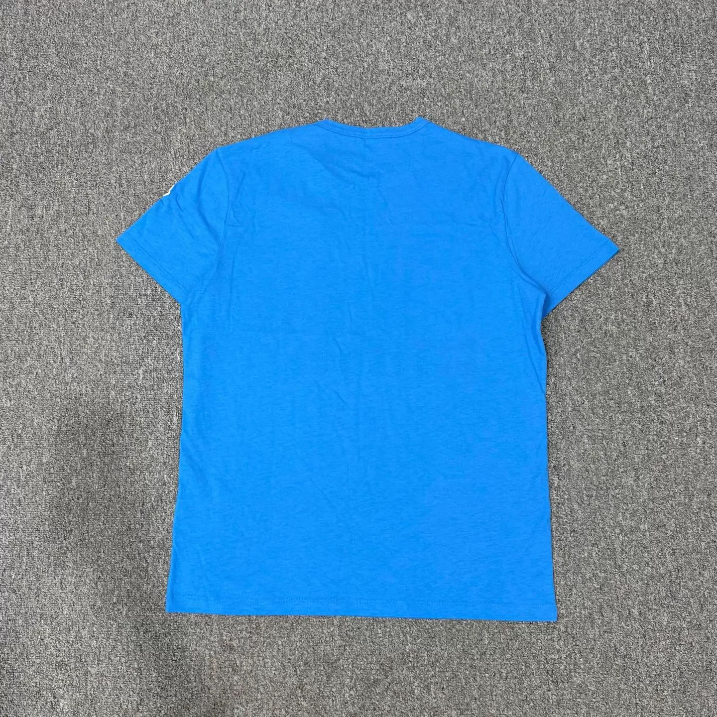 Moncler Moncler Blue Arm Logo Short Sleeve L New With Tags Size L / US 10 / IT 46 - 2 Thumbnail