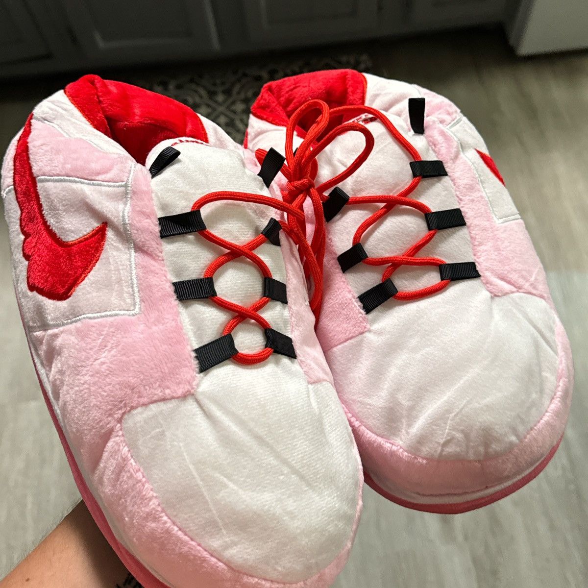 Nike New Nike SB pink & red color way slippers✌🏽🩷 Size US 10 / EU 43 - 2 Thumbnail