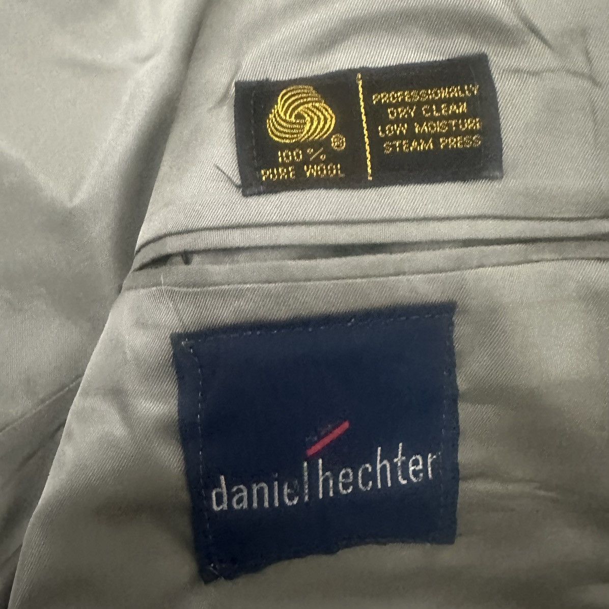 Daniel Hechter × Designer × Vintage Vintage Daniel Hechter 100% Wool Gray Tweed Herringbone Coat Size US S / EU 44-46 / 1 - 6 Thumbnail