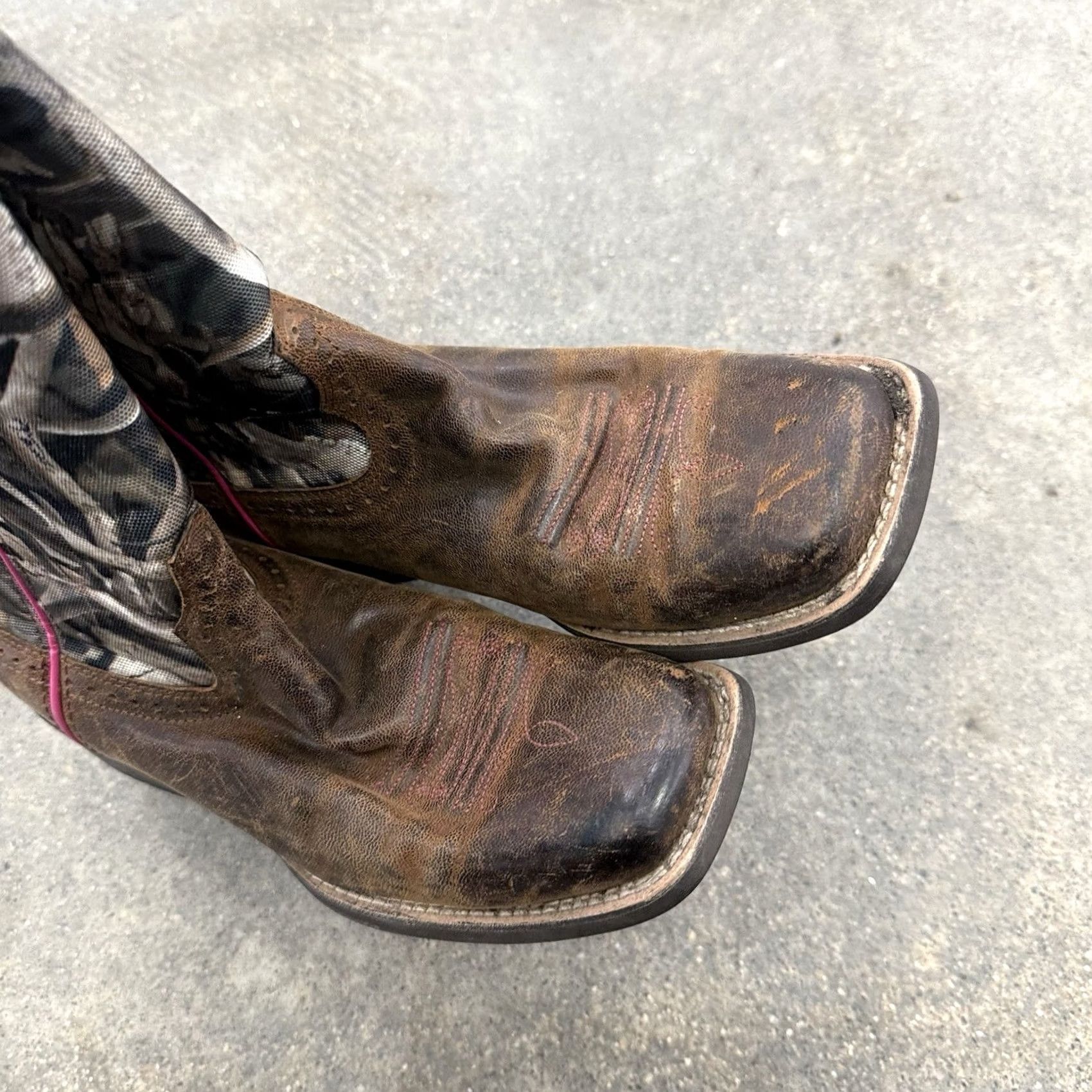 Ariat Ariat Unbridled Western Boots Square Toe Camouflage Pink B Women Sz 7.5 Size US 5 / IT 35 - 6 Thumbnail