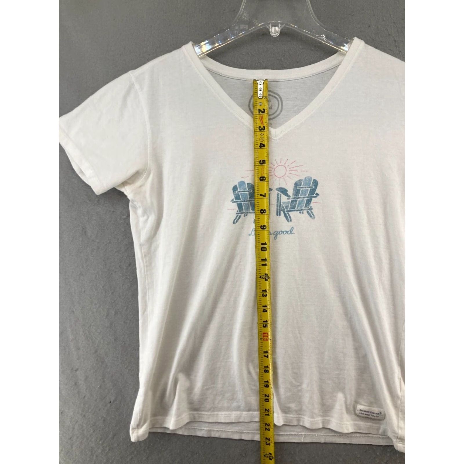 Life is Good VINTAGE Life is Good Women's T-Shirt M Beach Sunset V-Neck Short Sleeve White Casual Style Size M / US 6-8 / IT 42-44 - 3 Thumbnail