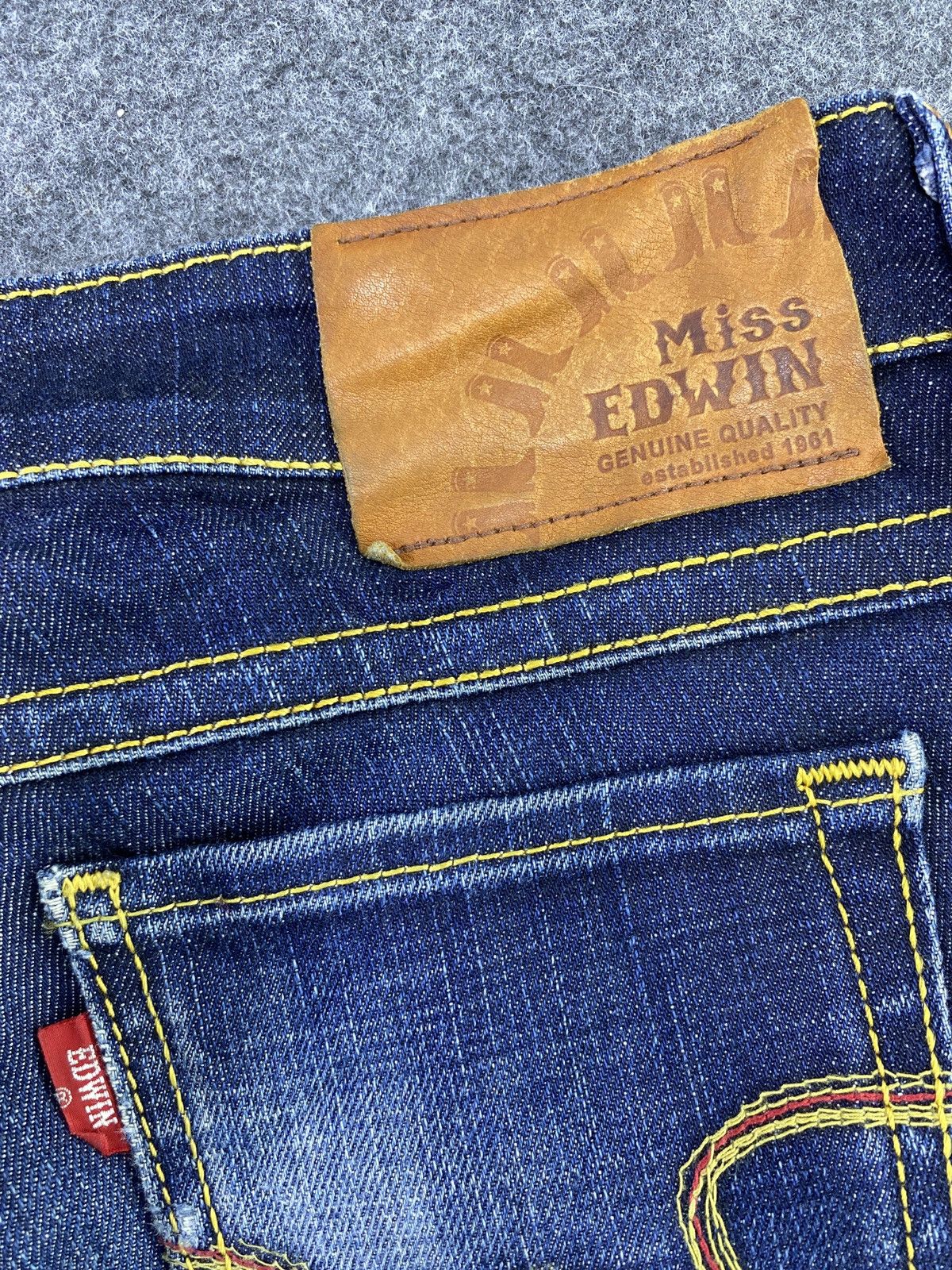 Edwin Miss Edwin Blue Wash Jeans - J850 Size 30" / US 8 / IT 44 - 10 Thumbnail