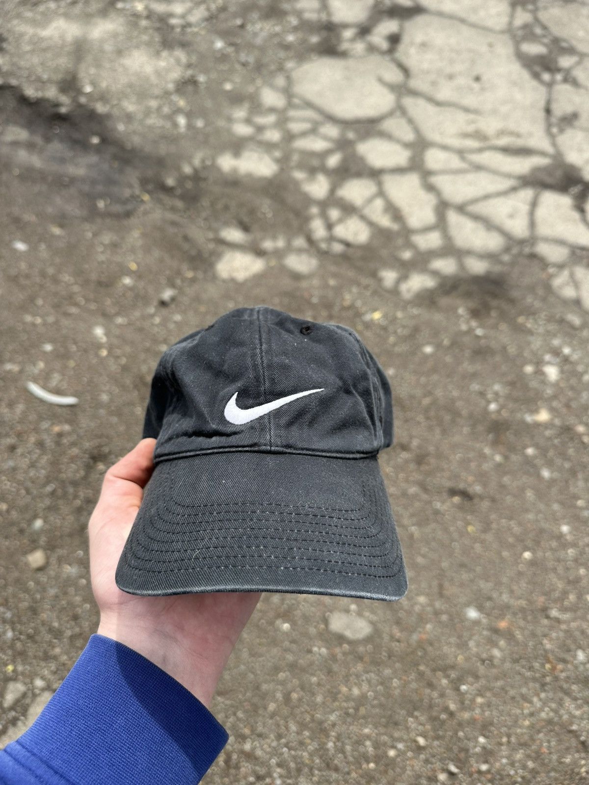 Nike Vintage Nike Cap Faded Y2K Style Size ONE SIZE - 1 Thumbnail