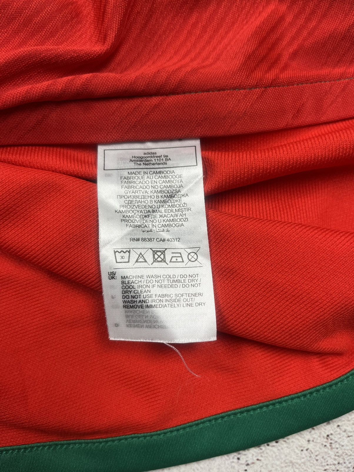 Adidas ADIDAS WALES NATIONAL 2022/2023 HOME SOCCER JERSEY FOOTBALL Size US L / EU 52-54 / 3 - 7 Thumbnail