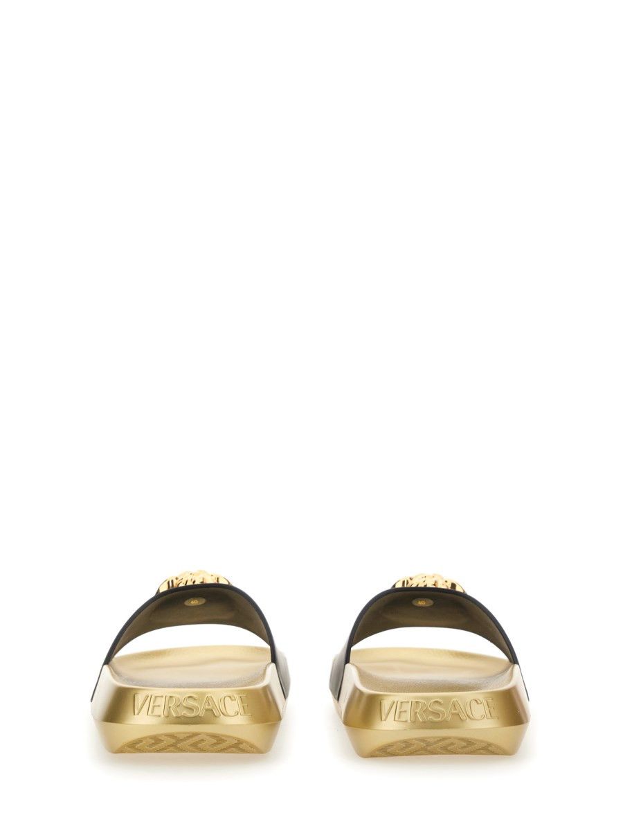 Versace o1y0226 Slippers in Black/Gold Size US 5 / IT 35 - 3 Thumbnail