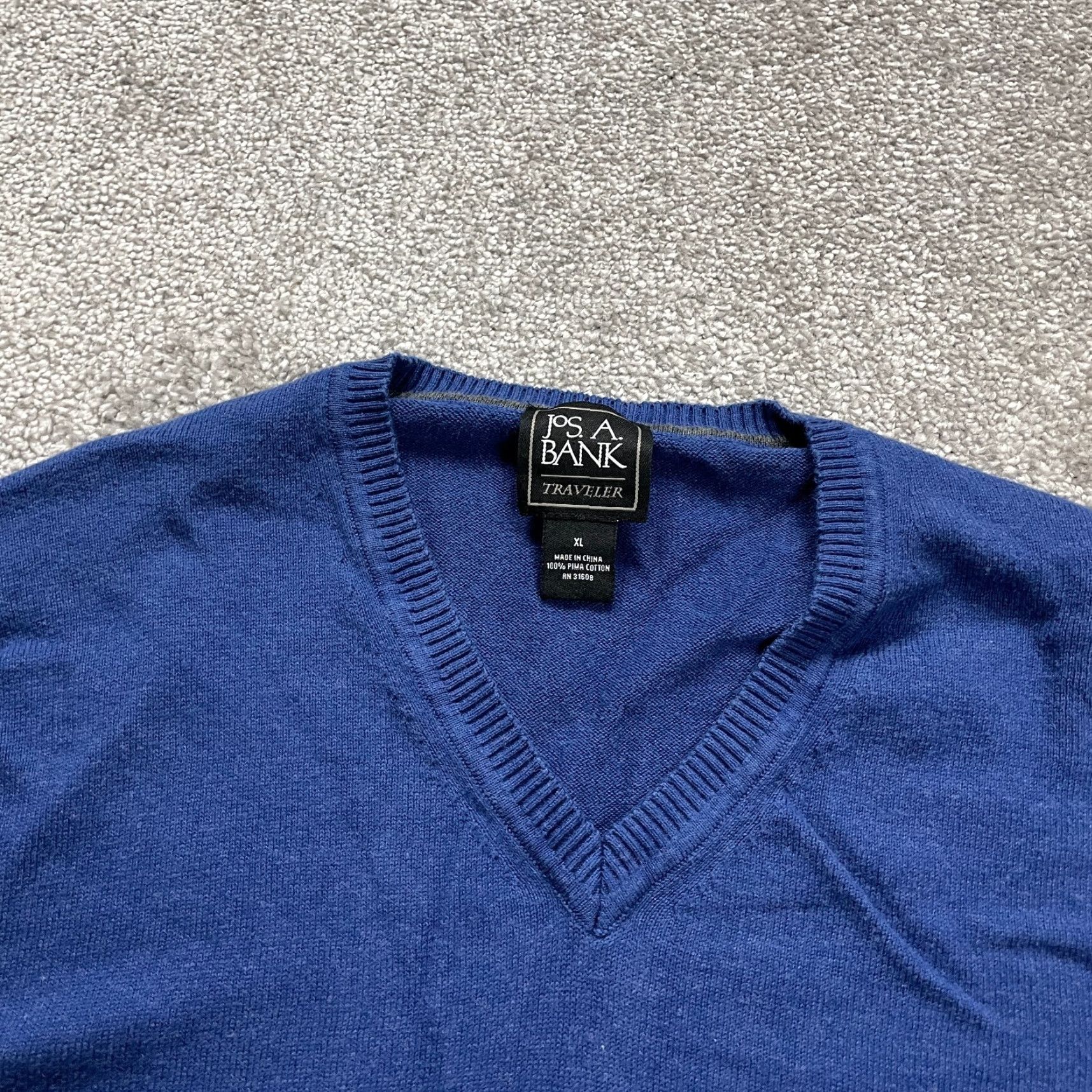Jos. A. Bank VINTAGE Jos. A. Bank Men’s XL Pullover Sweater Knit Long Sleeve Casual Blue Solid Cotton V-Neck Winter 90s Size US XL / EU 56 / 4 - 3 Thumbnail