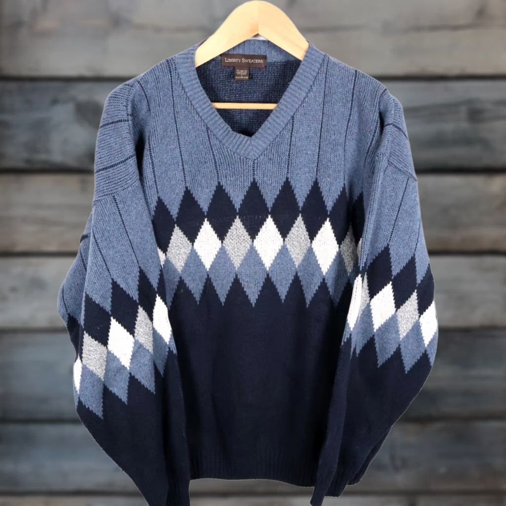 Vintage VINTAGE Liberty Sweater Mens Large Blue Argyle Diamond Heavyweight V-Neck Cotton Knit Size US L / EU 52-54 / 3 - 1 Thumbnail