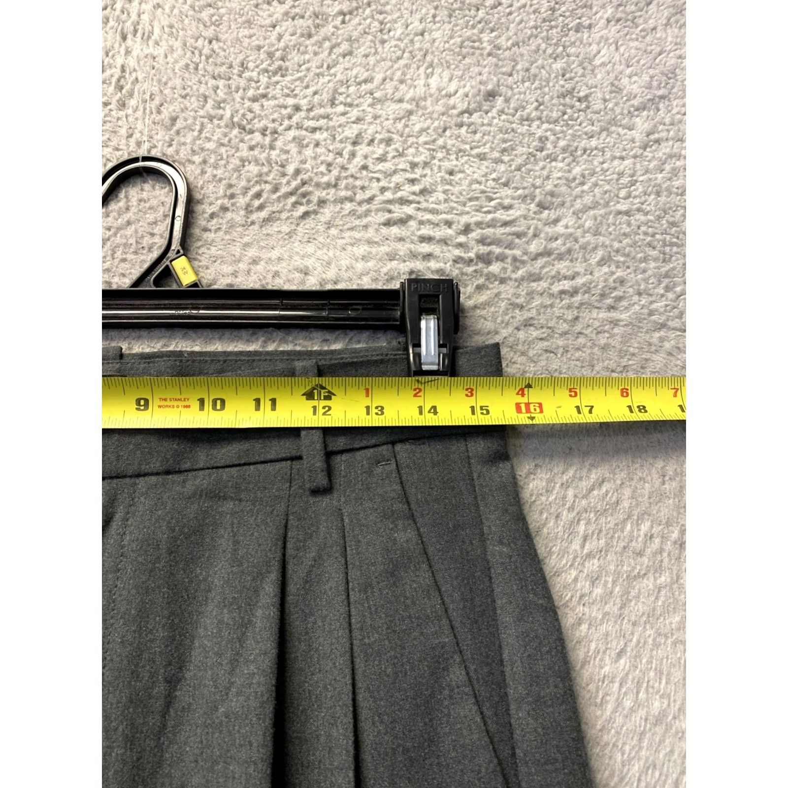 Banana Republic Banana Republic Pants Womens Size 6 Gray Wide-Leg Pleated Dress Pants Women 6 Gray Wide-Leg Vintage: No Size 28" / US 6 / IT 42 - 4 Thumbnail