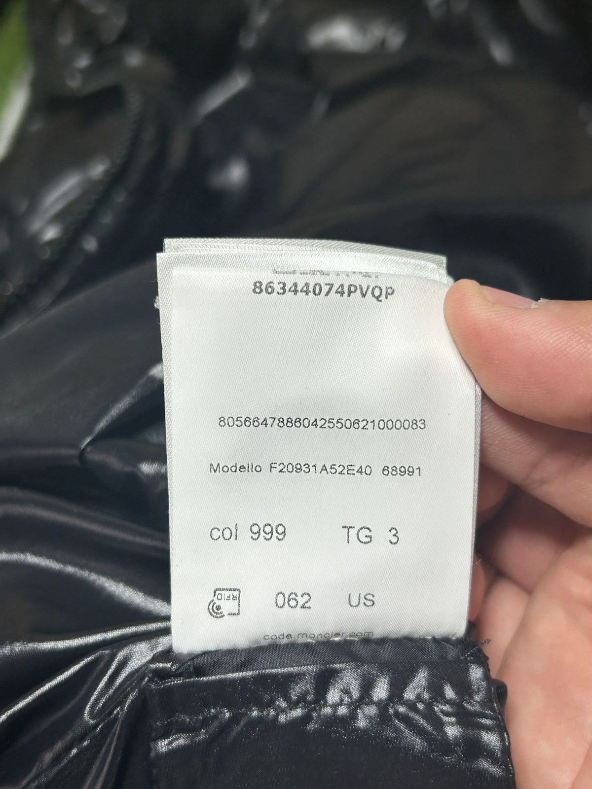 Moncler Moncler maya jacket Size US L / EU 52-54 / 3 - 23 Thumbnail