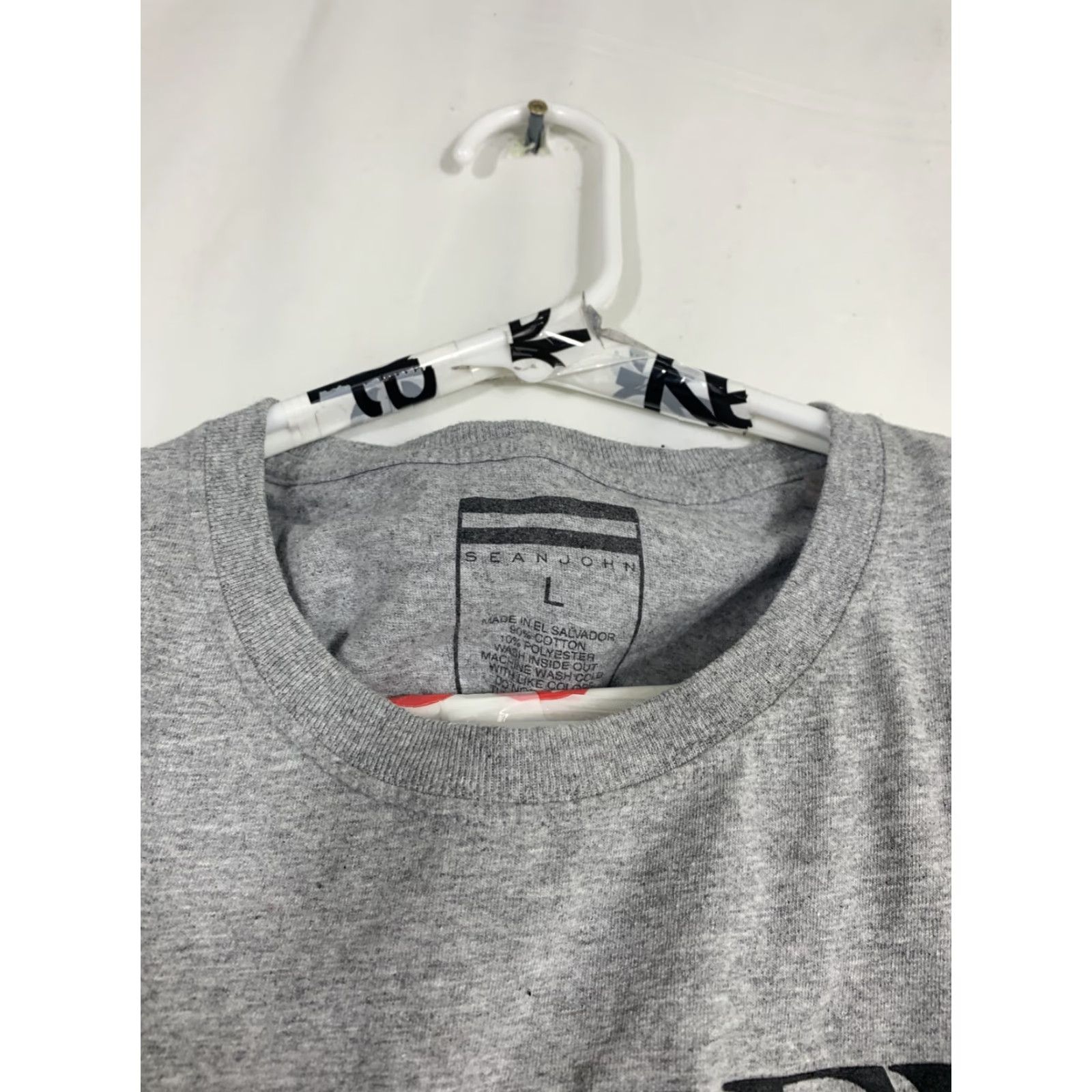 Sean John **UNIFY "No Walls At All" Mens Gray T-Shirt XL** User: **UNIFY "No Walls At All" Gray Mens T-Shirt XL** Size US XL / EU 56 / 4 - 7 Thumbnail