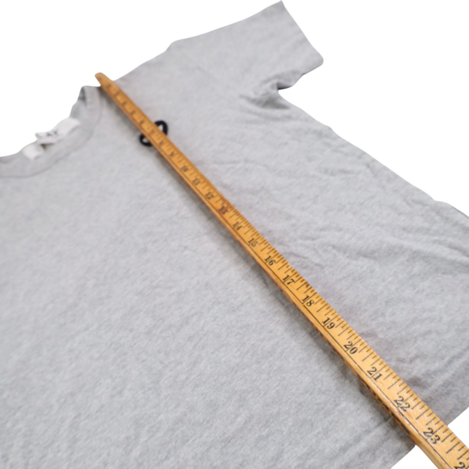 Comme des Garcons Comme Des Garcons Play Heart Patch Graphic T Shirt Size US M / EU 48-50 / 2 - 6 Thumbnail