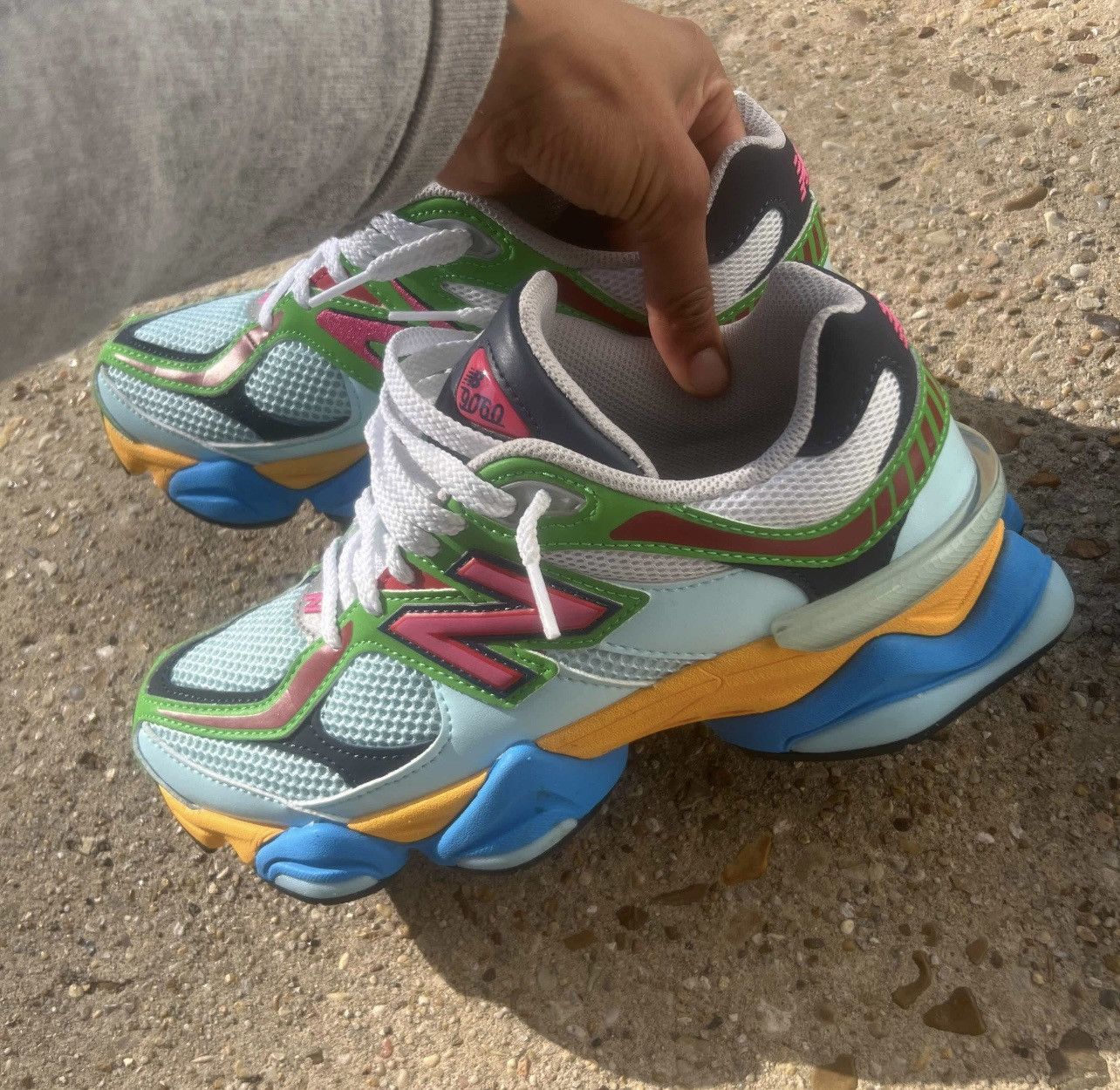 New Balance New Balance 9060 Beach Glass size 7 Size US 7 / EU 40 - 2 Thumbnail