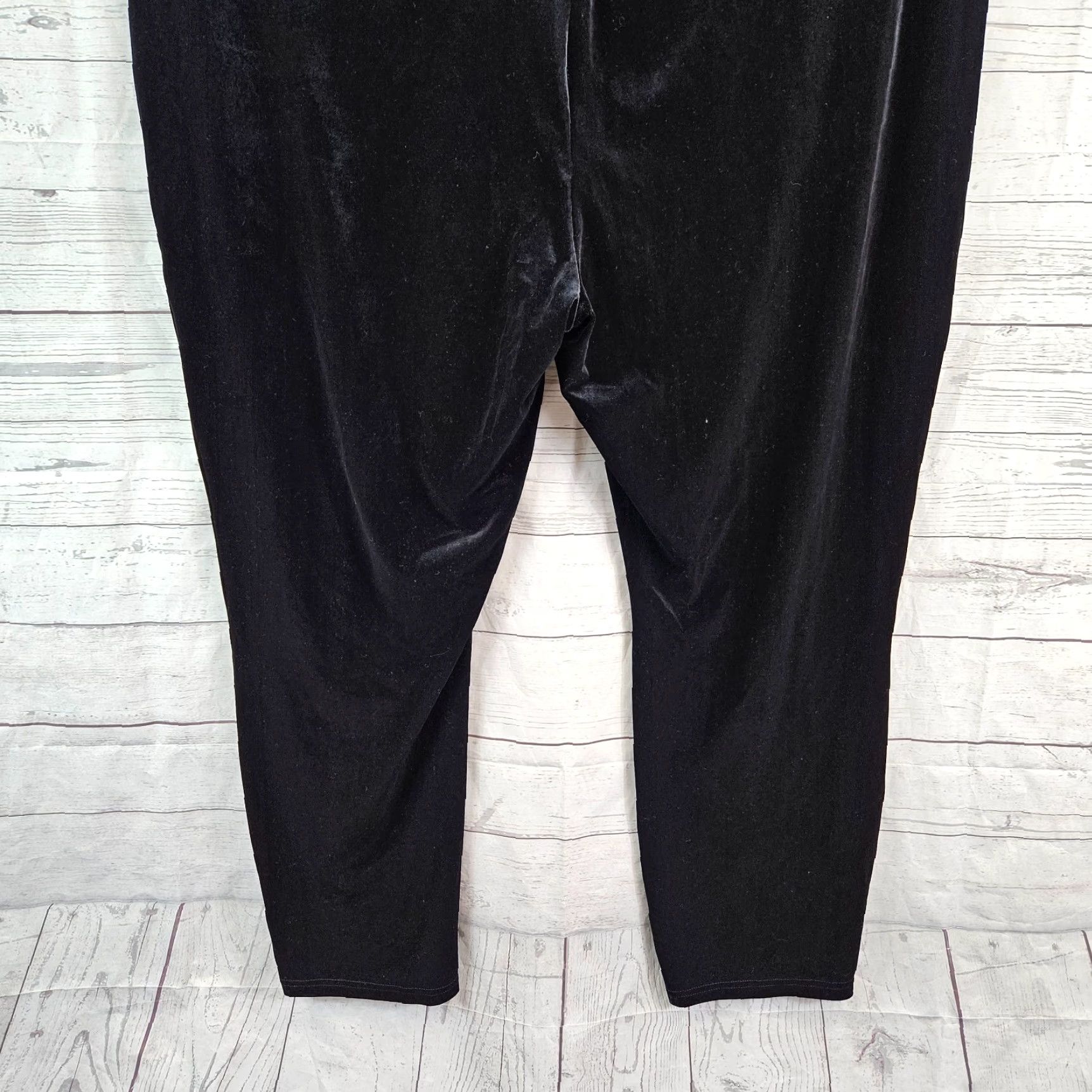 Asos ASOS Designs Womens Velvet Pants Sz 22 Solid Black Pull On High Rise Pants Womens 22 Black Velvet High Rise Pull On ASOS Designs Size 40" / US 18 - 5 Thumbnail