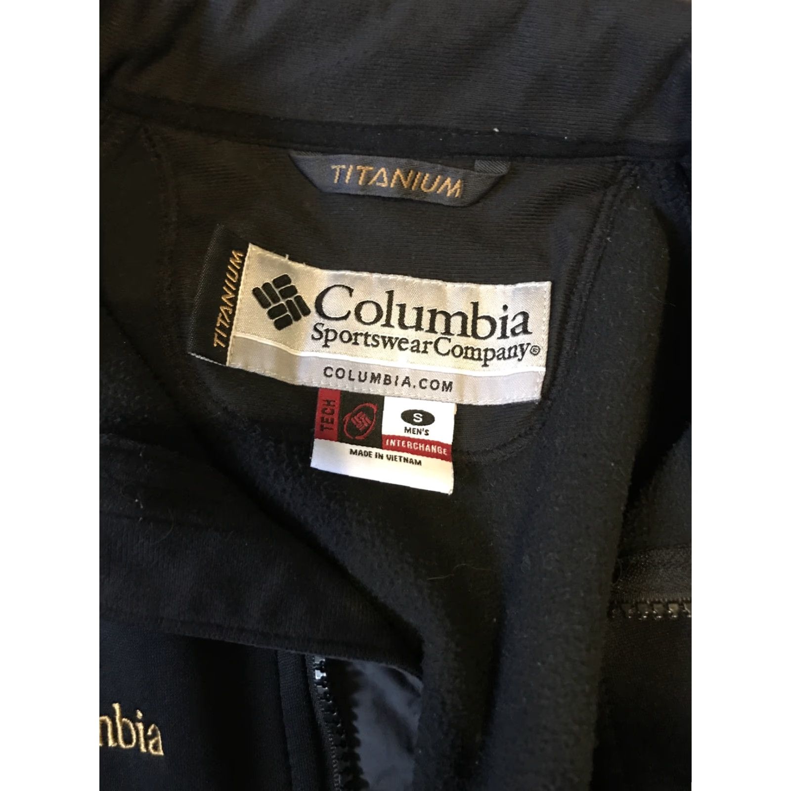 Vintage COLUMBIA Titanium Full Zip THERMO TOP Jacket Mens S Black Parka Jumper Fleece Size S Size US S / EU 44-46 / 1 - 3 Thumbnail