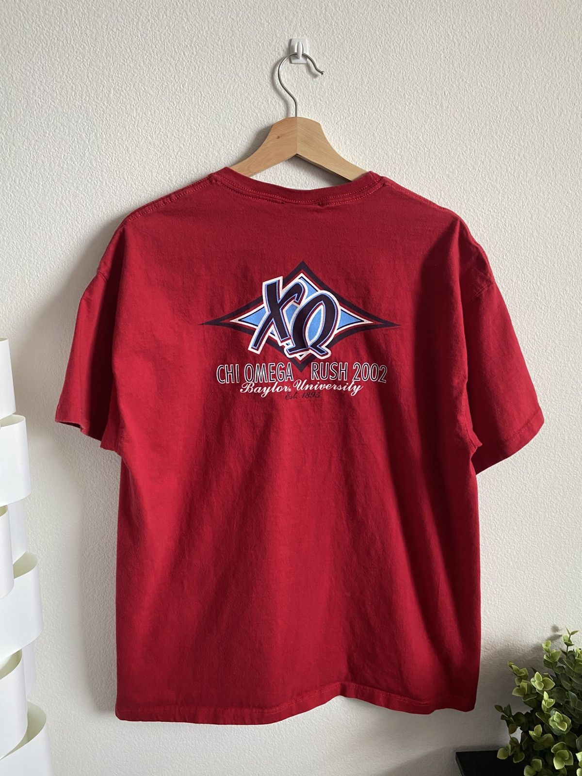 Vintage Vintage 2002 Chi Omega Sorority Tee Size US XL / EU 56 / 4 - 1 Thumbnail
