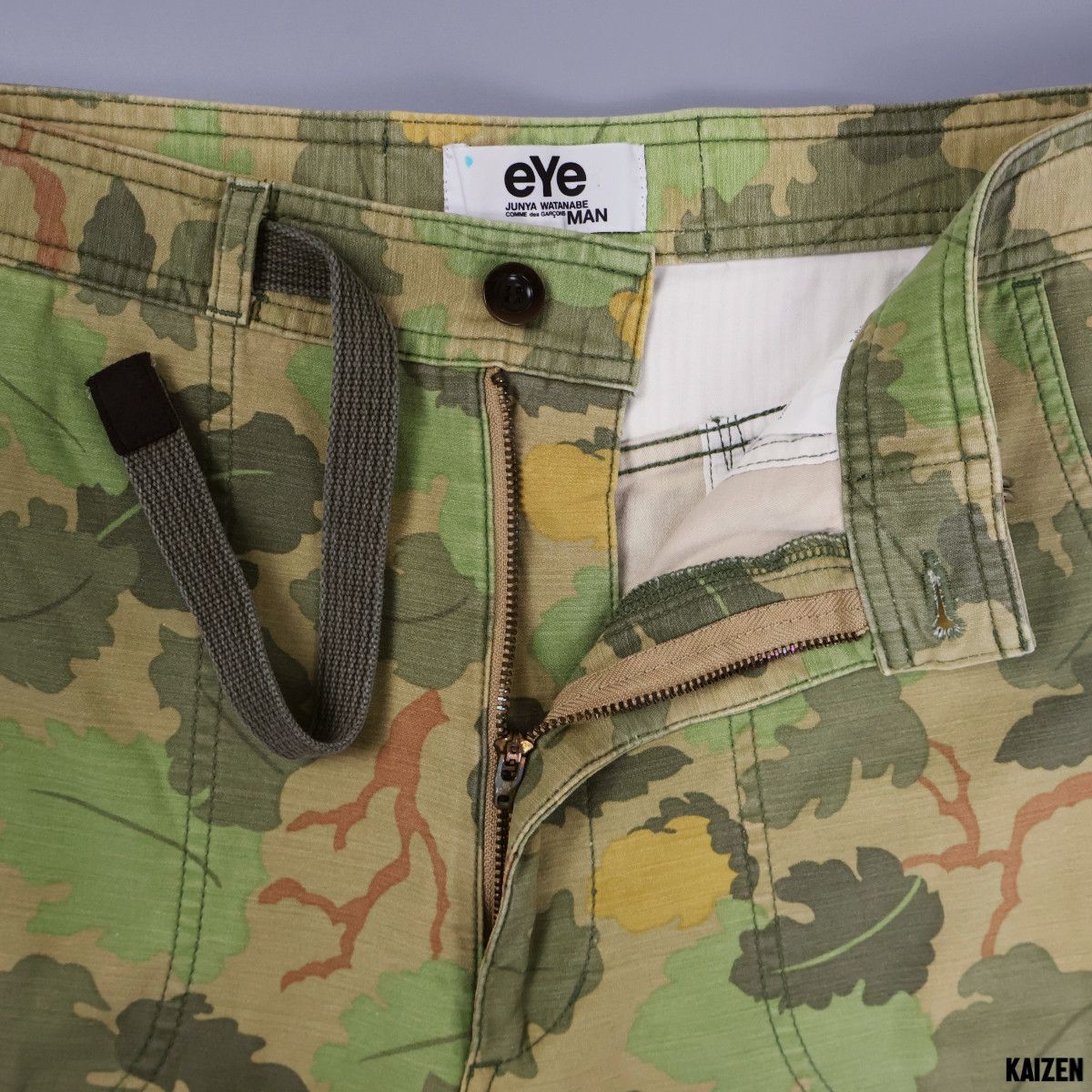 Comme des Garcons COMME DES GARCONS x JUNYA WATANABE - CAMOUFLAGE BELTED SHORT Size US 32 / EU 48 - 5 Thumbnail