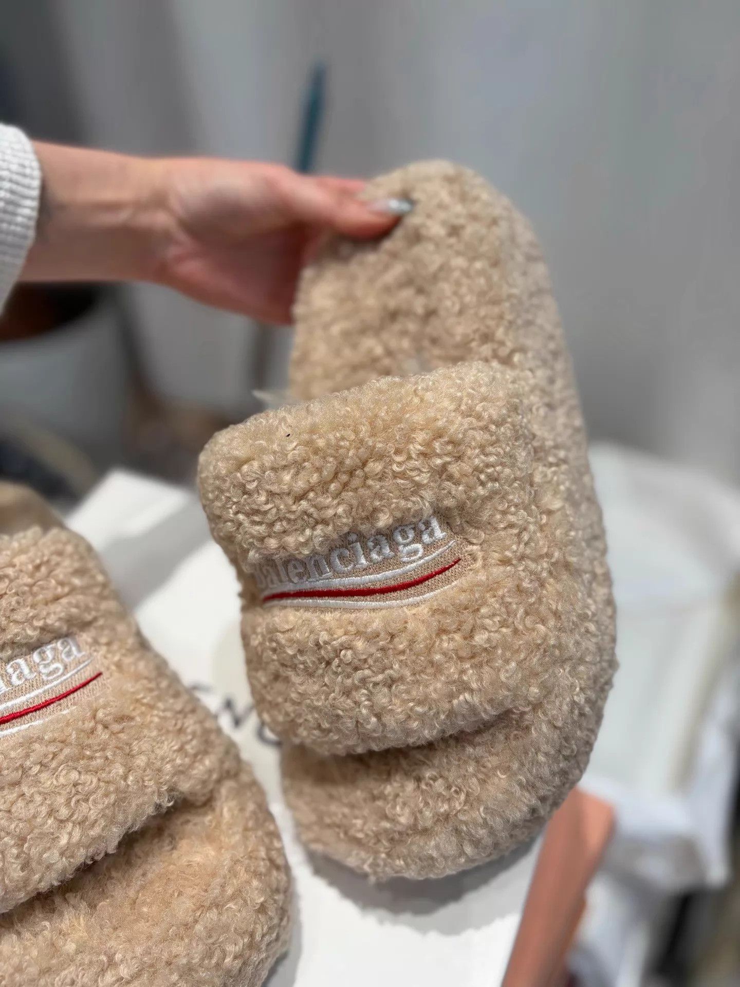 Balenciaga Balenciaga Coke Milk Tea Embroidered Fur Slippers 99 New 39 Size US 8.5 / IT 38.5 - 3 Thumbnail