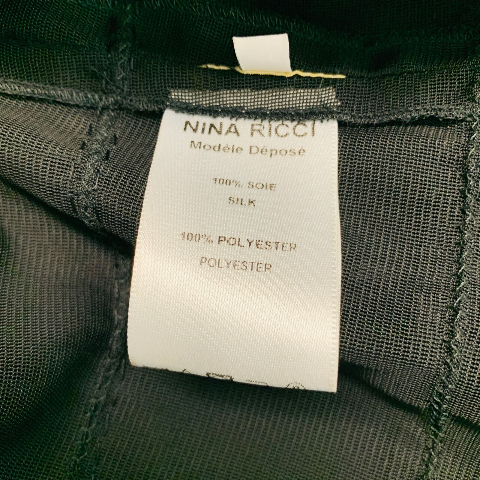 Nina Ricci NINA RICCI Size 6 Black Silk Pencil Skirt Size 28" / US 6 / IT 42 - 4 Thumbnail