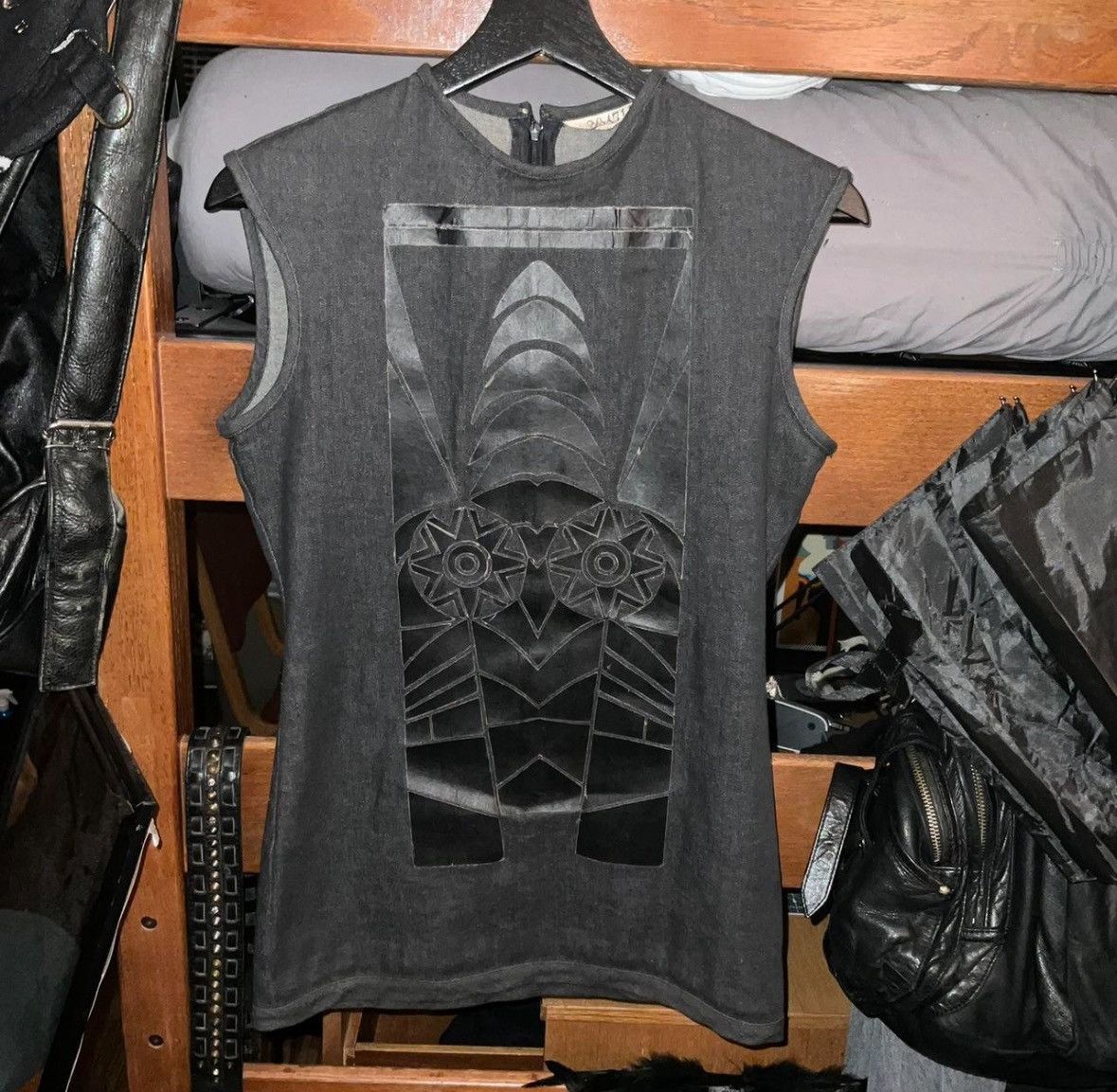20471120 × Beauty Beast 20471120 ss1999 secret flower garden zip up tank Size US S / EU 44-46 / 1 - 1 Thumbnail