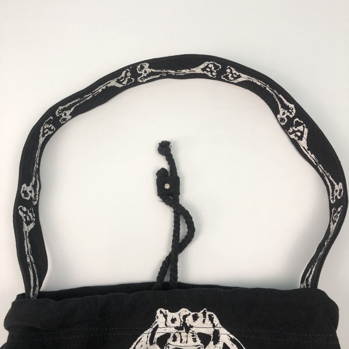 Japanese Brand GLAD NEWS SKULL PRINTED CROSSBODY CANVAS TOTE BAG Size ONE SIZE - 3 Thumbnail