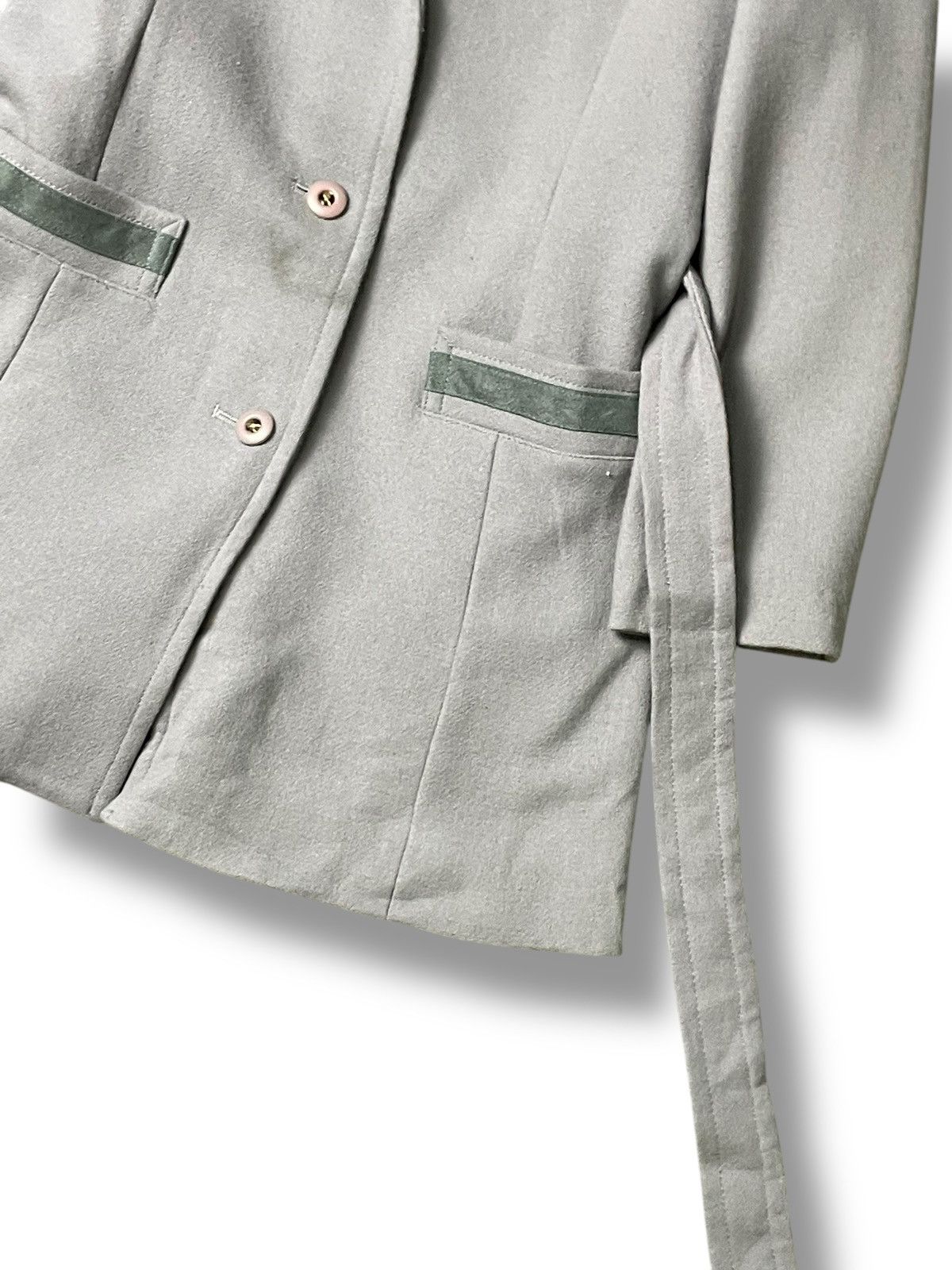 Japanese Brand × Vintage Lovely Queen Brand Wool Belted Coat (66) Size XXS / US 00 / IT 34 - 3 Thumbnail