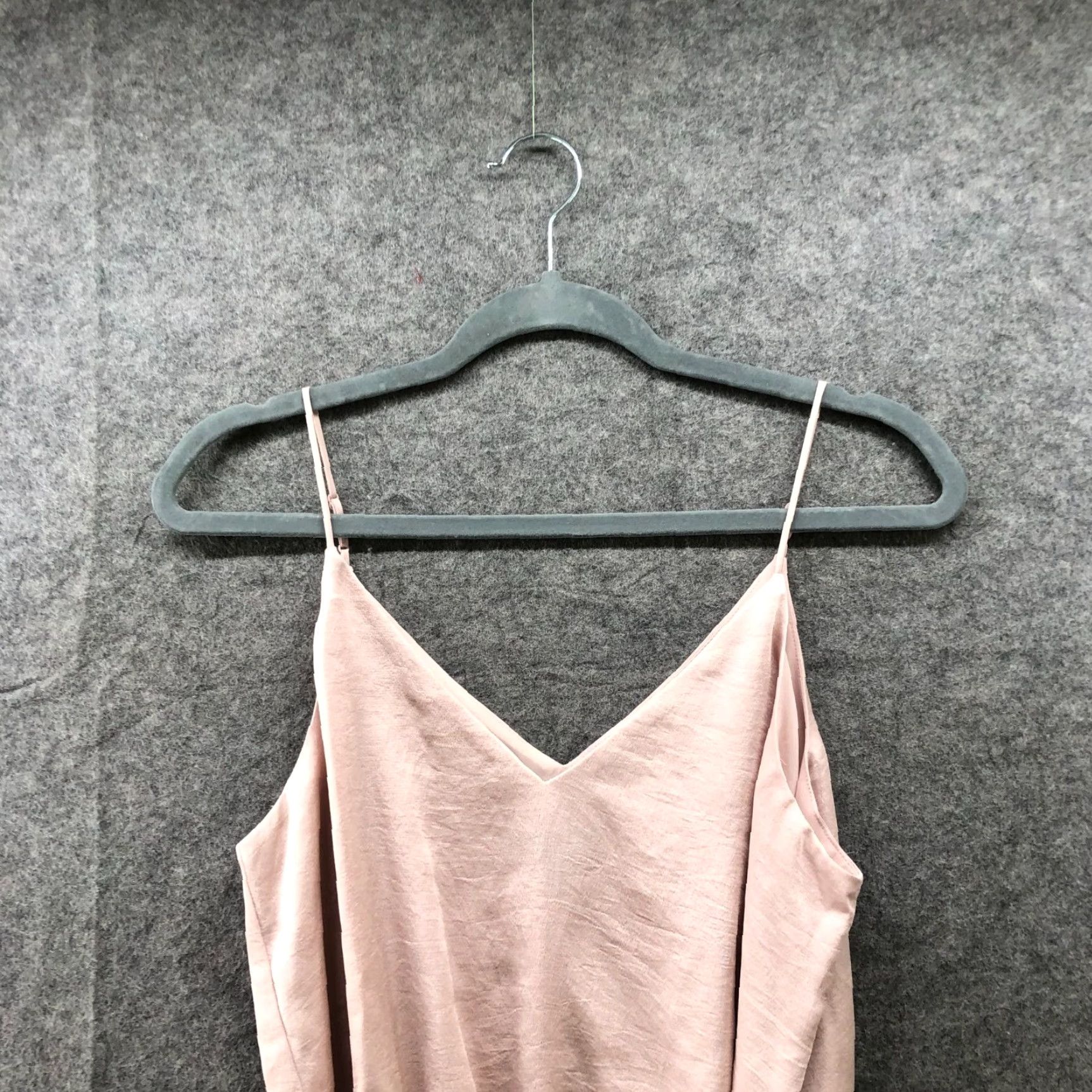 Express Express Satin Cami Bodysuit Womens S Pale Pink V-Neck Adjustable Strap Shirt Tank Camisole Panty? Size S / US 4 / IT 40 - 3 Thumbnail