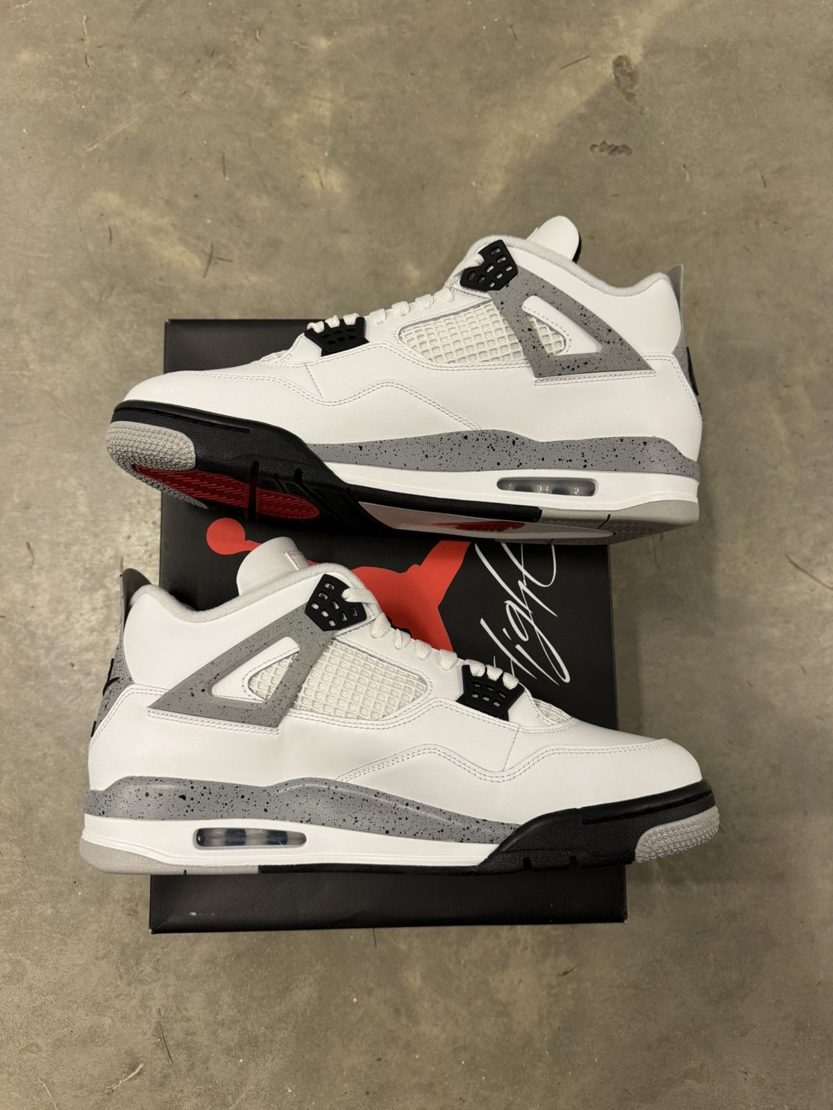 Jordan Brand Jordan 4 Retro OG White Cement 2025 Size 13 Size US 13 / EU 46 - 3 Thumbnail