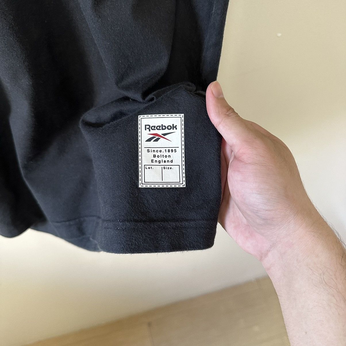 Reebok Reebok Pocket T Shirt Size US L / EU 52-54 / 3 - 3 Thumbnail
