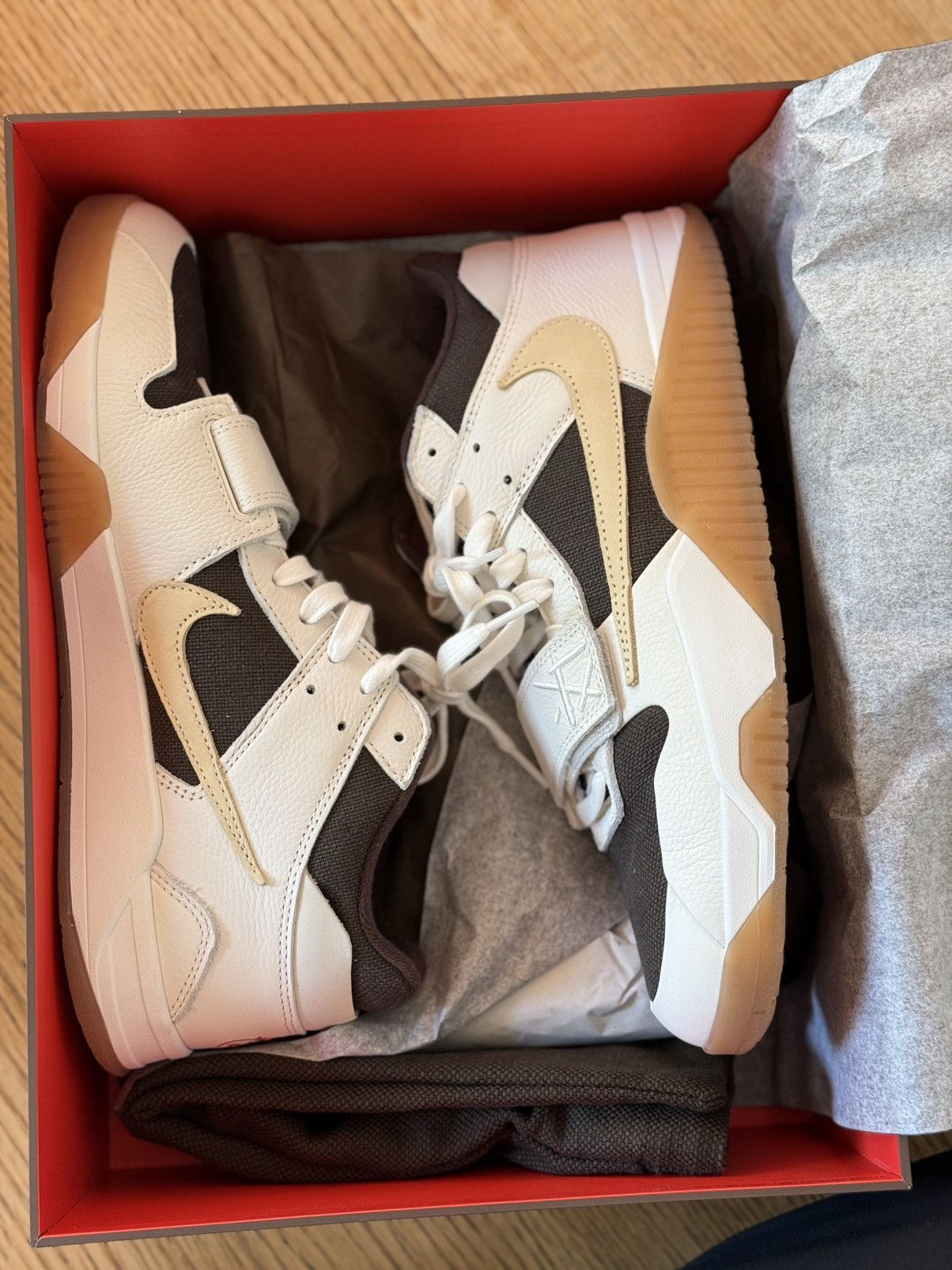 Jordan Brand × Nike × Travis Scott Jumpman Jack TR (mocha) size 13 Size US 13 / EU 46 - 14 Thumbnail