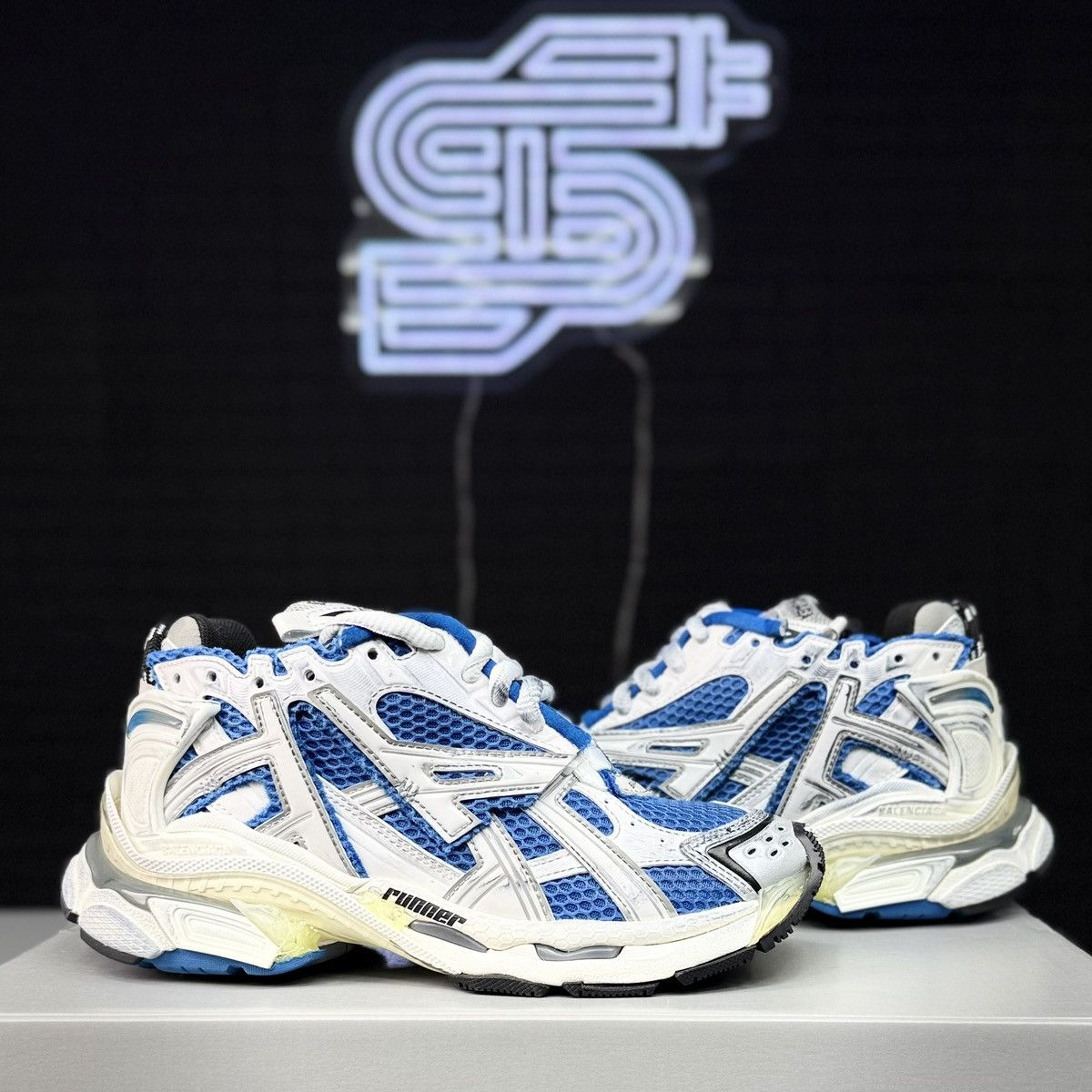 Balenciaga Balenciaga Runner Blue/White Size US 6.5 / EU 39-40 - 4 Thumbnail