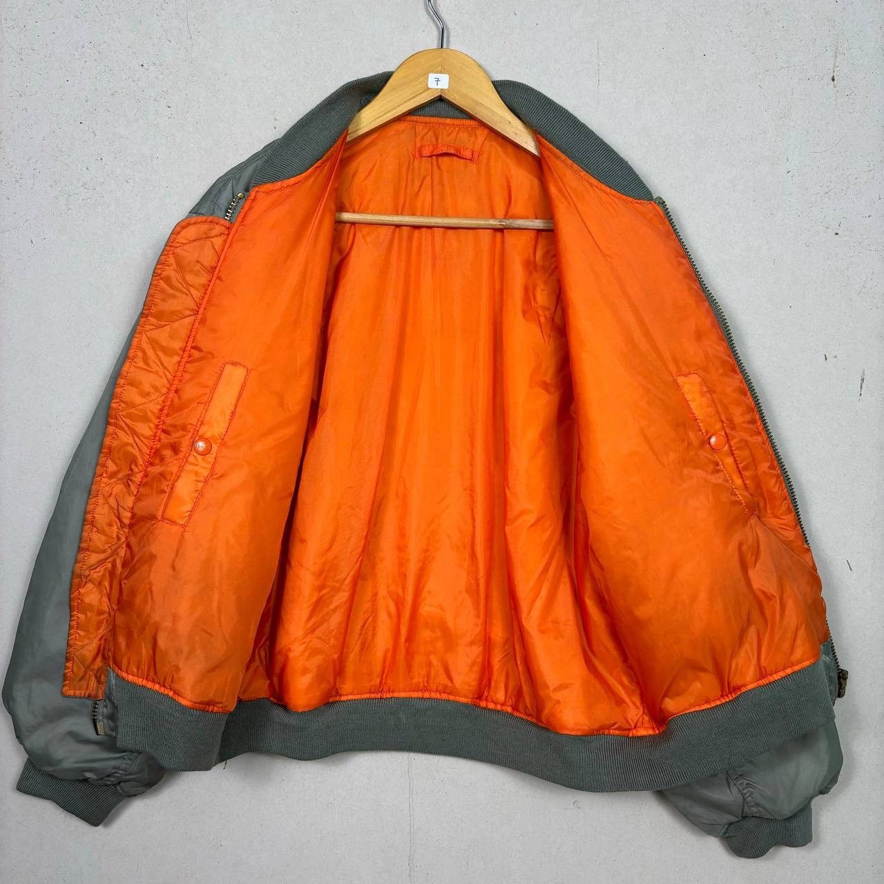 Alpha Industries VTG MA-1 Flight Jacket USAF Sage Green Orange Lining Size M Size US M / EU 48-50 / 2 - 4 Thumbnail