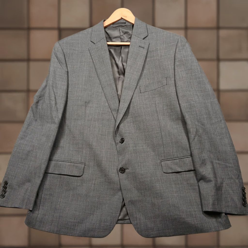 Ralph Lauren Lauren Ralph Lauren Blazer Men Gray 46R Wool Two-Button Herringbone Notch Lapel Regular Fit Chest Pocket Classic Business Dress Wool Blazer Mens Size 46R - 1 Thumbnail