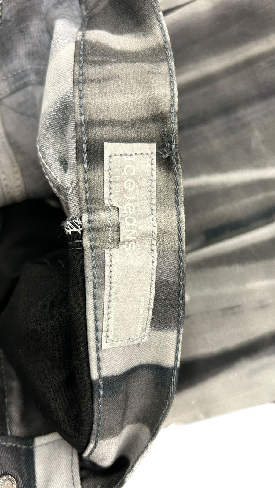 Iceberg Vintage ICEBERG Icejeans Blurred Print Denim – Archival Y2K Size 28" / US 6 / IT 42 - 11 Thumbnail