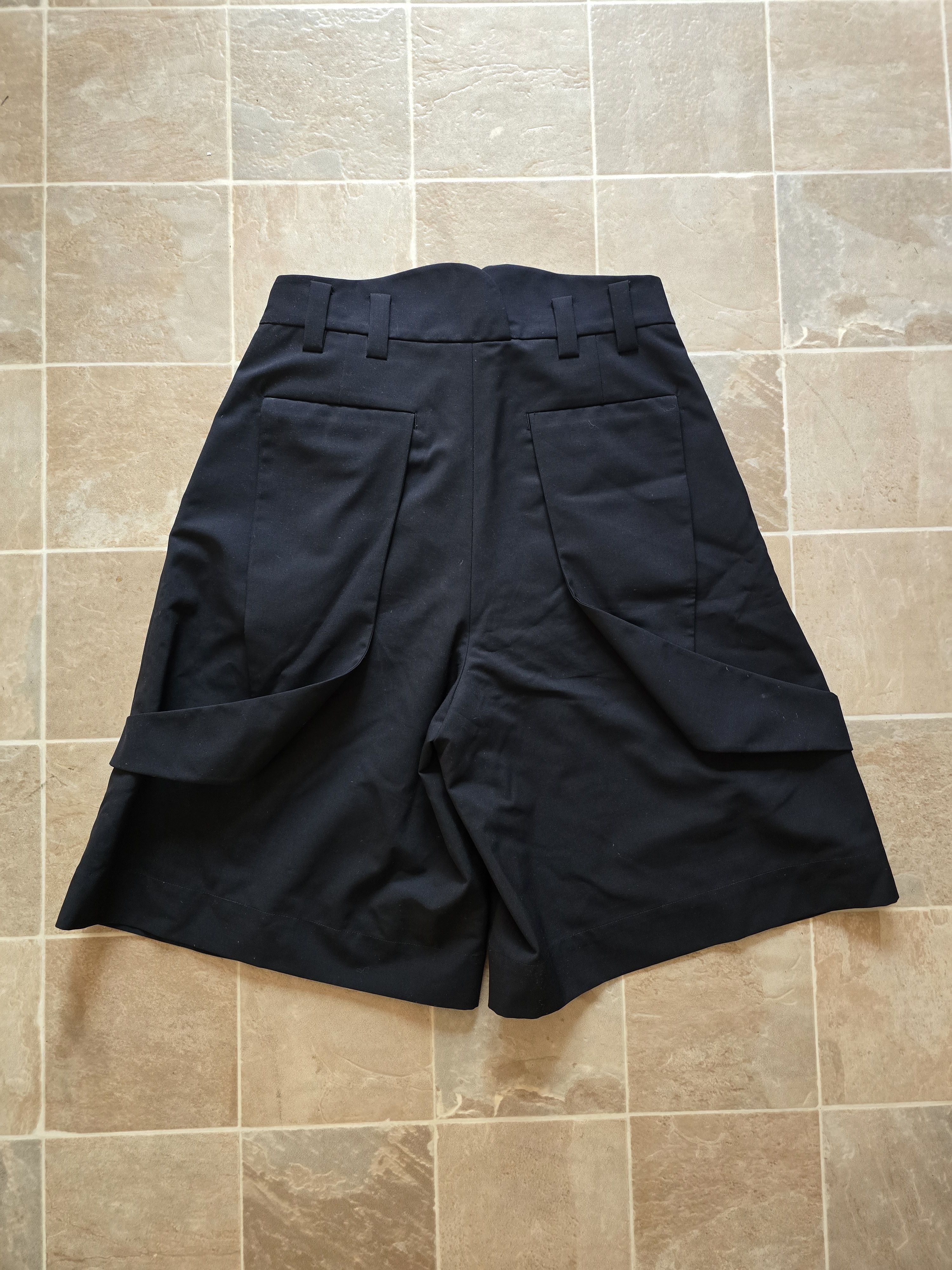pet-tree-kor Pet Tree Kor Black Trifolium Shorts Size US 34 / EU 50 - 6 Thumbnail