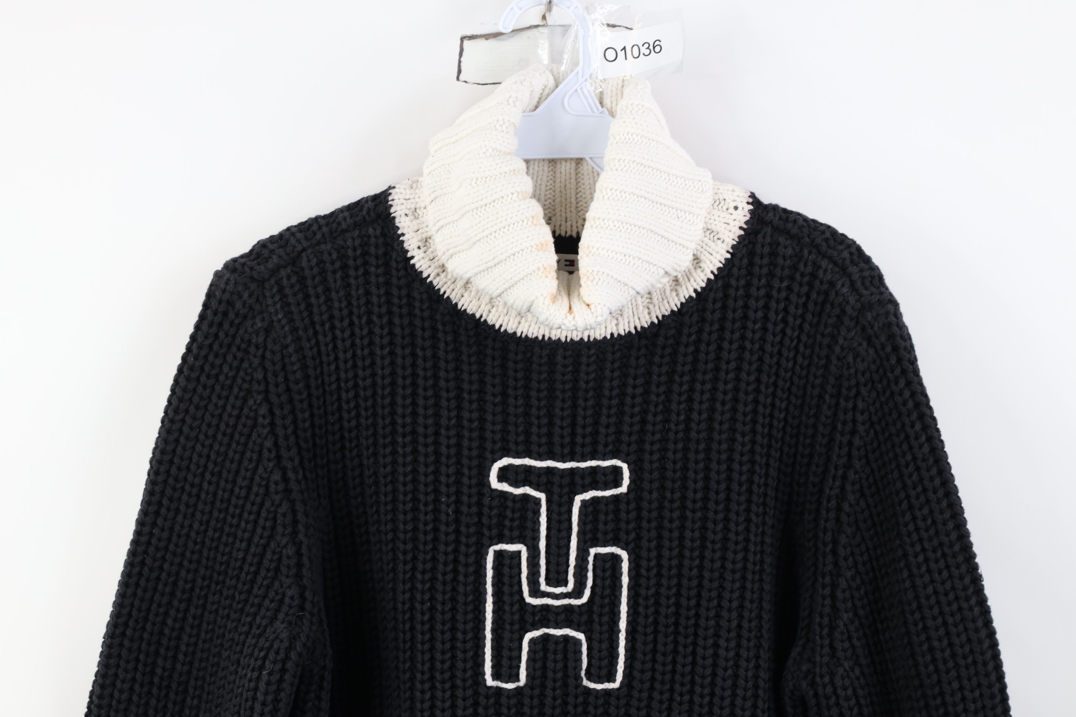 Tommy Hilfiger Vintage 90s Tommy Hilfiger Ribbed Knit Turtleneck Sweater Size L / US 10 / IT 46 - 2 Thumbnail