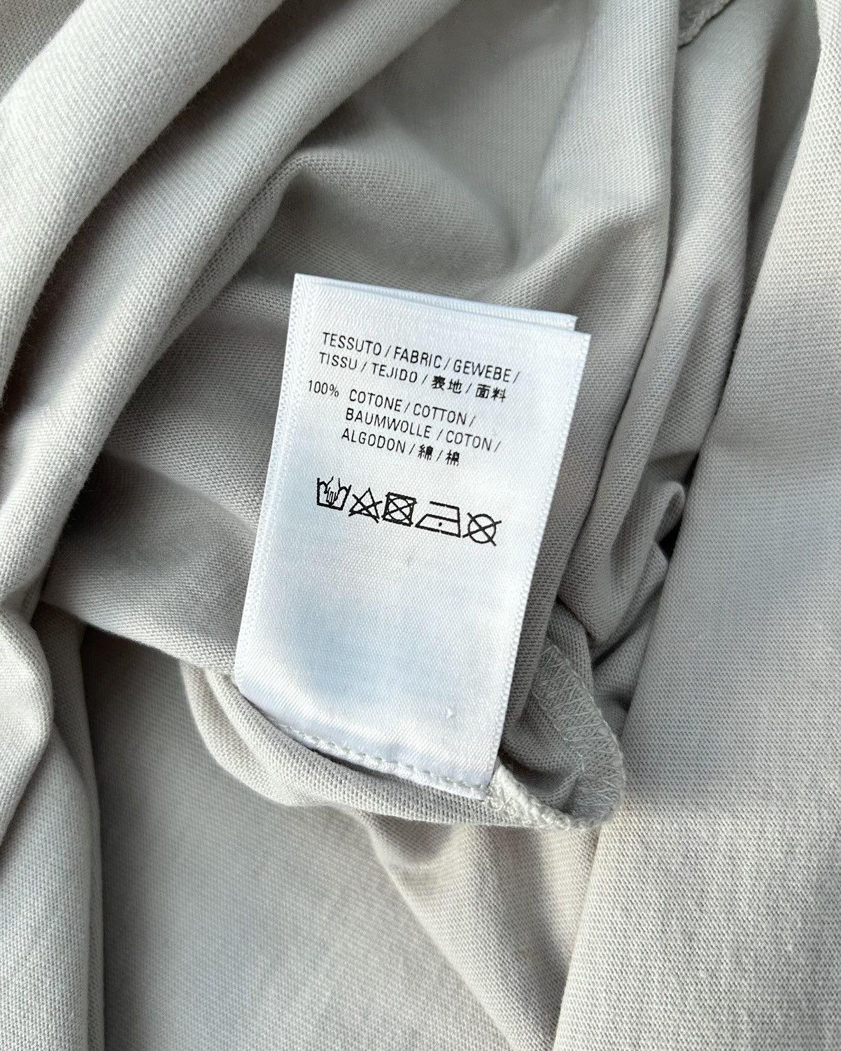 Balenciaga Balenciaga Paris Fashion Week Pixels T-shirt Size US S / EU 44-46 / 1 - 8 Thumbnail