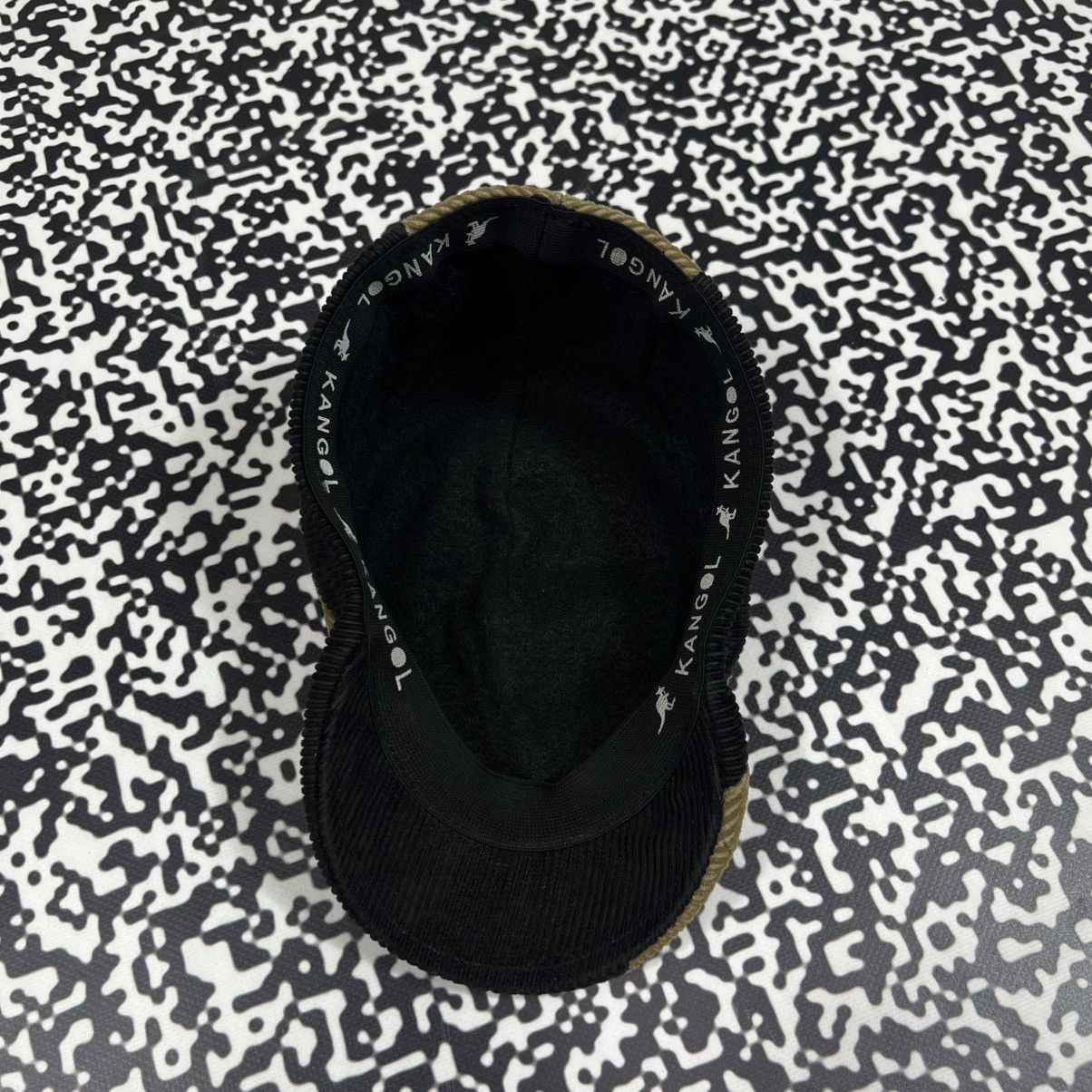 Kangol Vintage 90s Kangol Corduroy Flat Cap Retro Hip Hop Style Size ONE SIZE - 6 Thumbnail