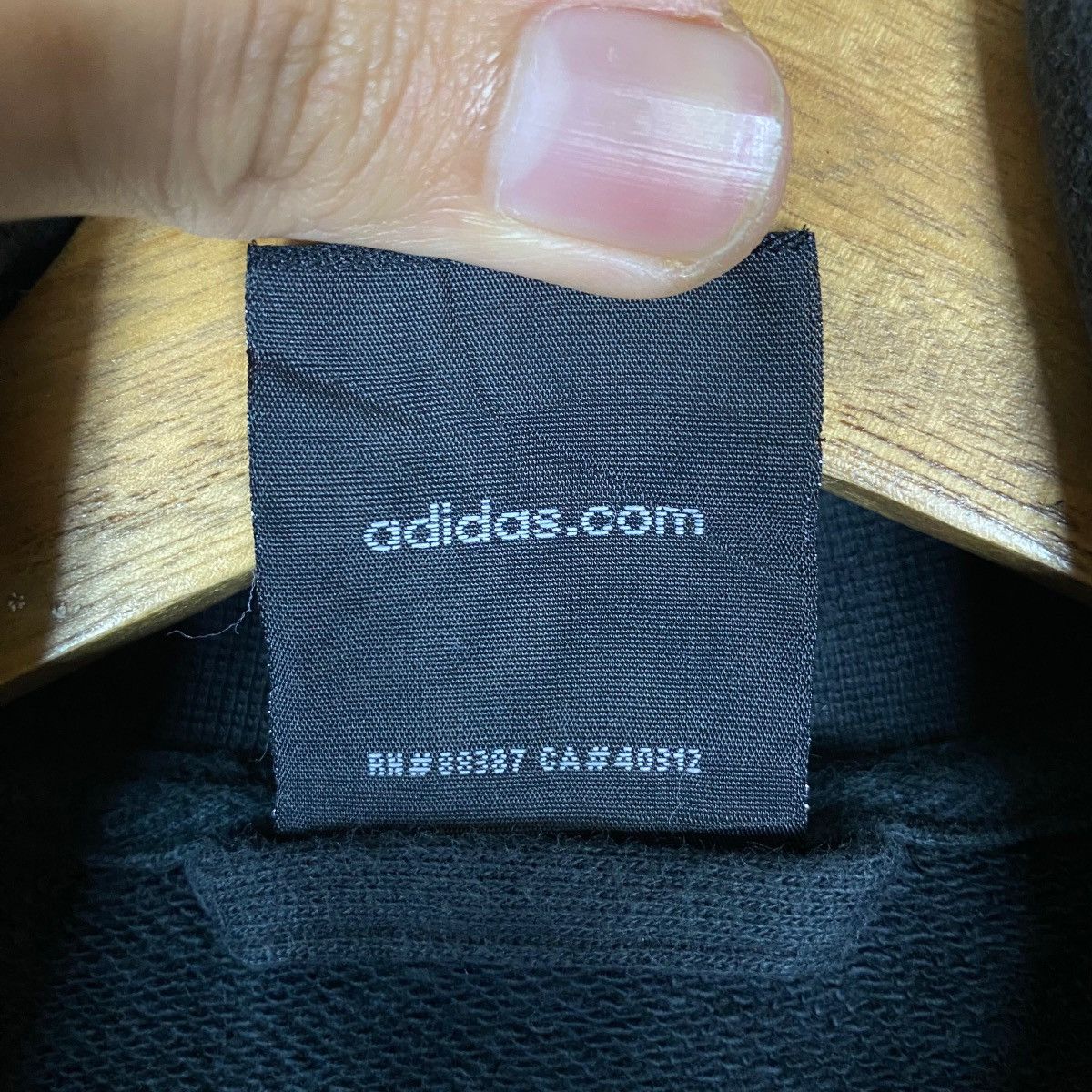 Adidas Adidas Full Zipper Spell Out Sweater Light Jacket Size US L / EU 52-54 / 3 - 9 Thumbnail