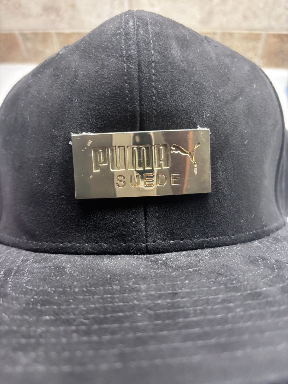 Puma this is PUMA suede hat number two. This time it’s all suede. Size ONE SIZE - 2 Thumbnail