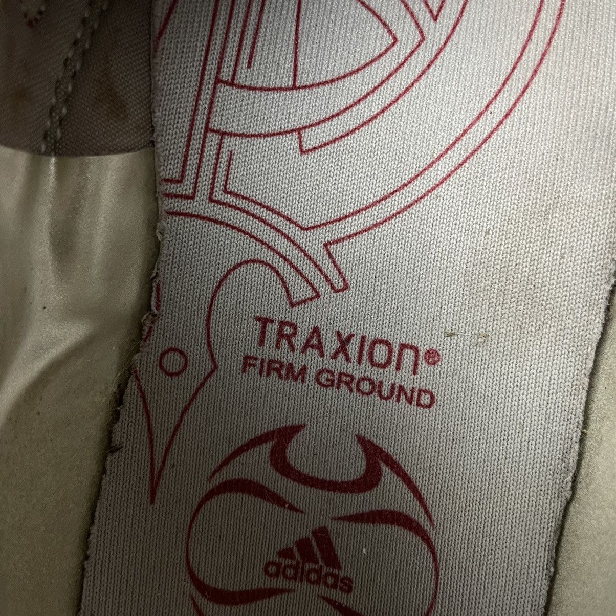 Adidas ADIDAS PREDATOR TRX FG DAVID BECKHAM FOOTBALL BOOTS 2005 Size US 7.5 / EU 40-41 - 6 Thumbnail